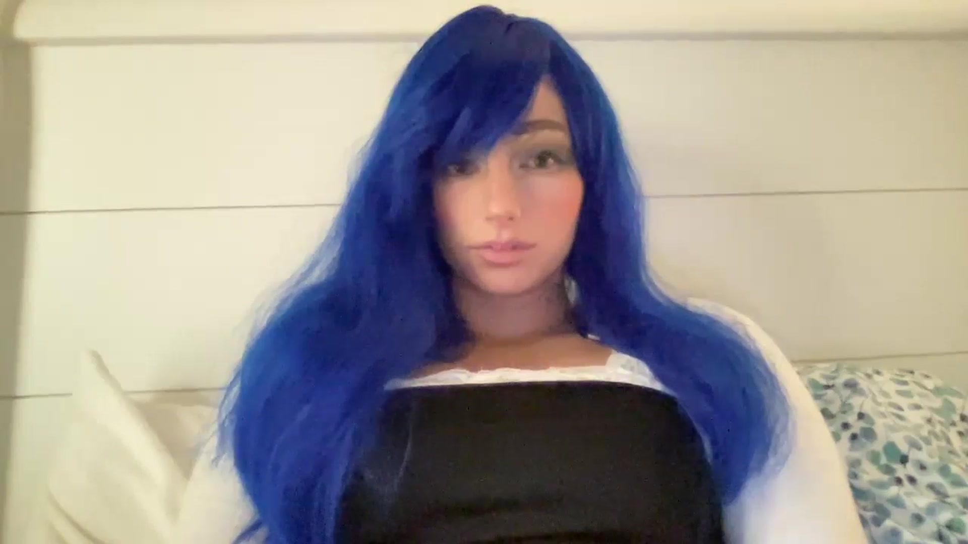 Gallery image thumbnail from PosiePleases's myfreecams stream on, 11/14/2024, 23:50 image 17 of 20