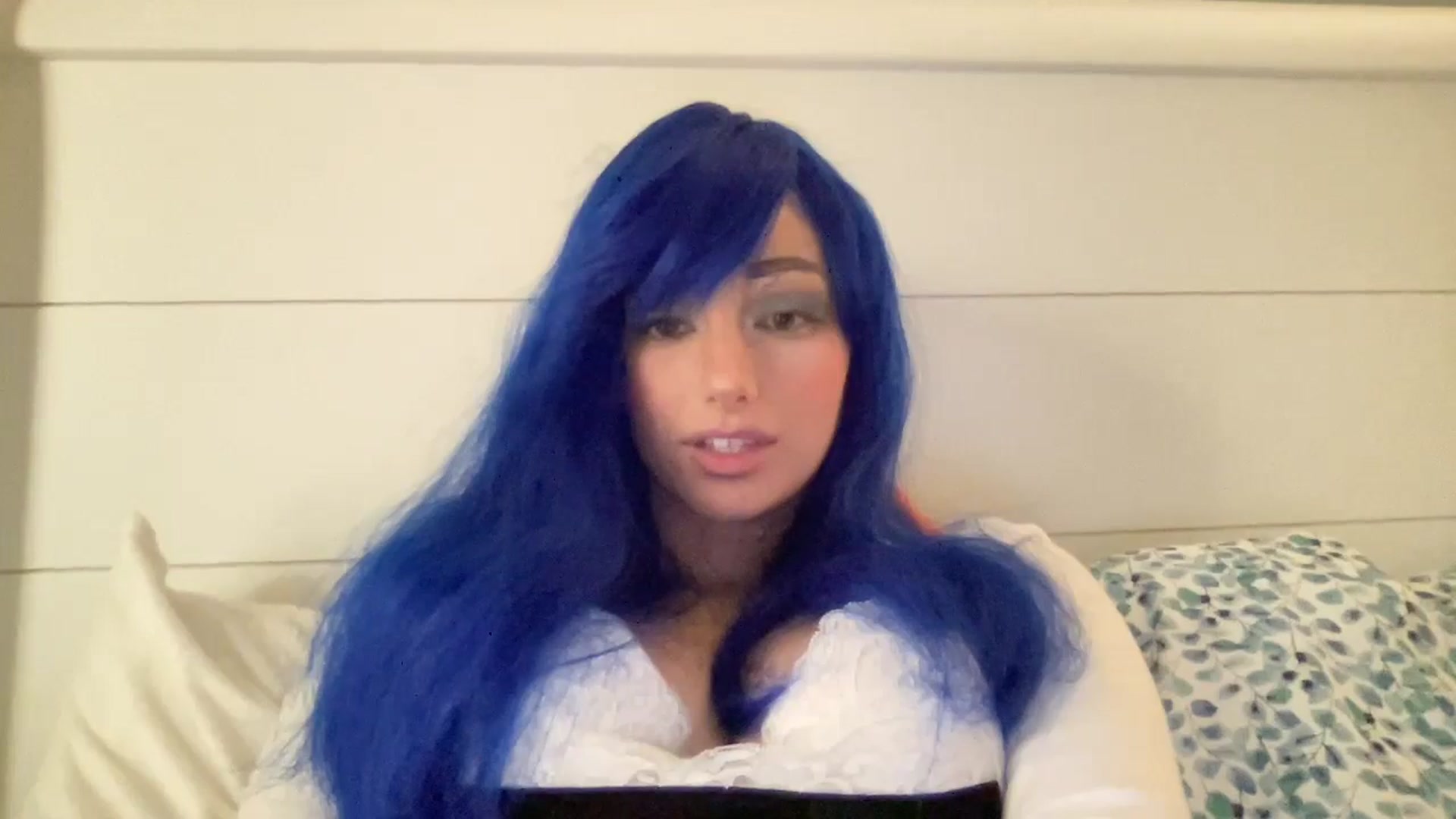 Gallery image thumbnail from PosiePleases's myfreecams stream on, 11/14/2024, 23:50 image 4 of 20
