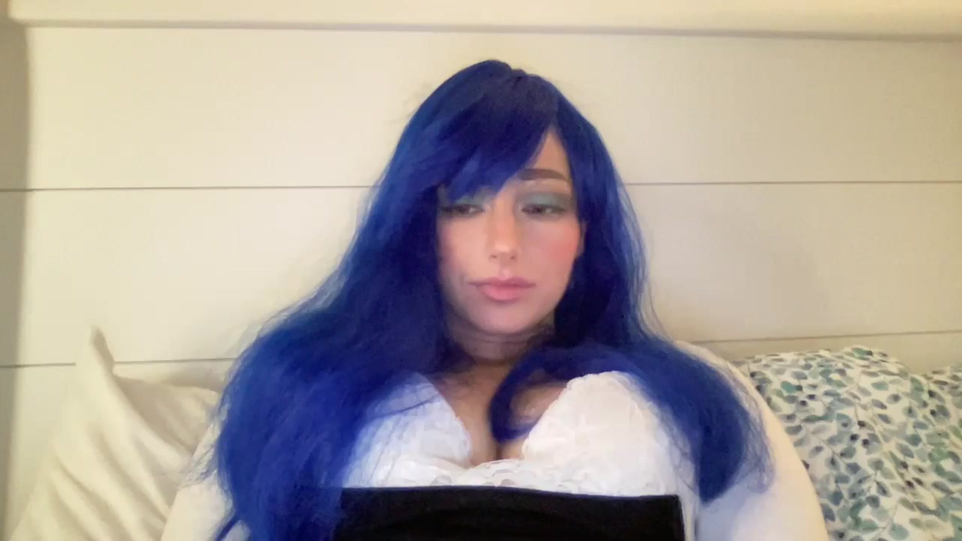 Gallery image thumbnail from PosiePleases's myfreecams stream on, 11/14/2024, 23:50 image 6 of 20