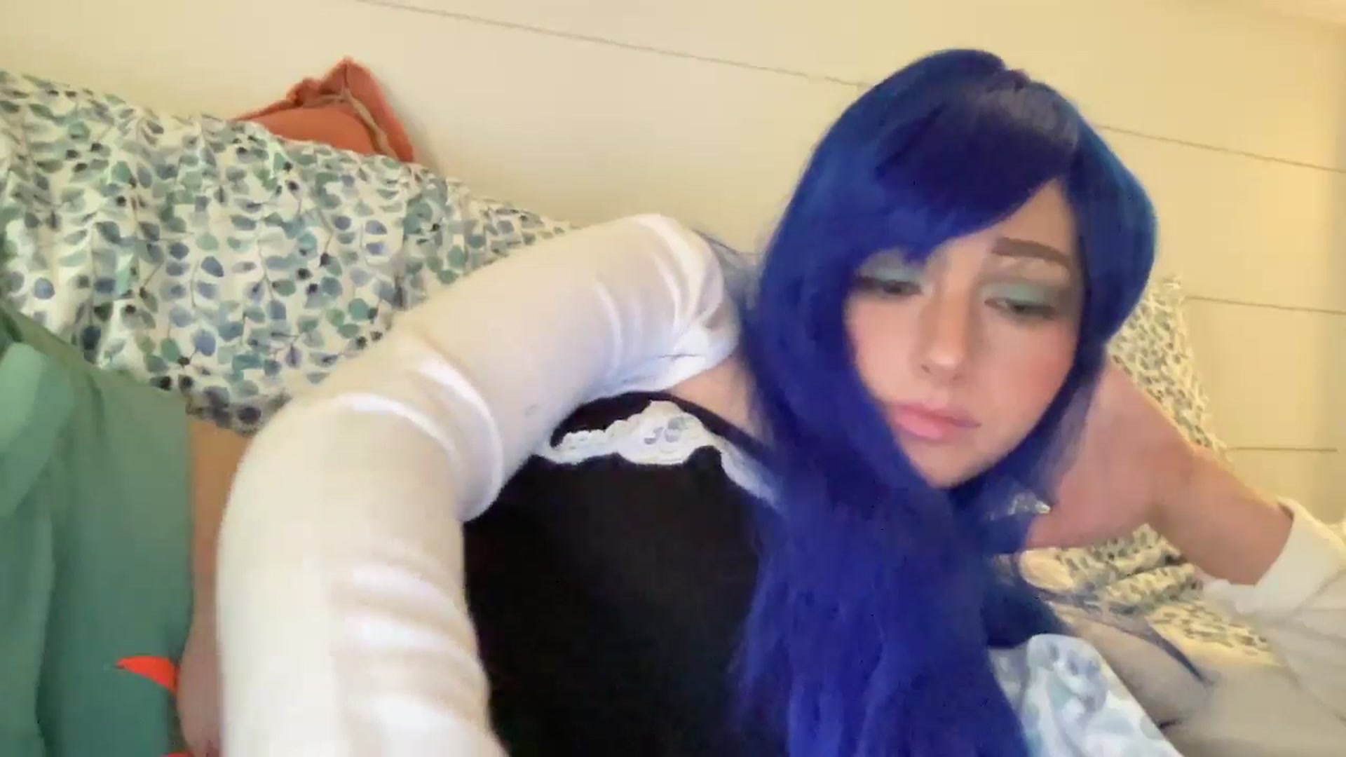 Gallery image thumbnail from PosiePleases's myfreecams stream on, 11/15/2024, 01:31 image 14 of 20