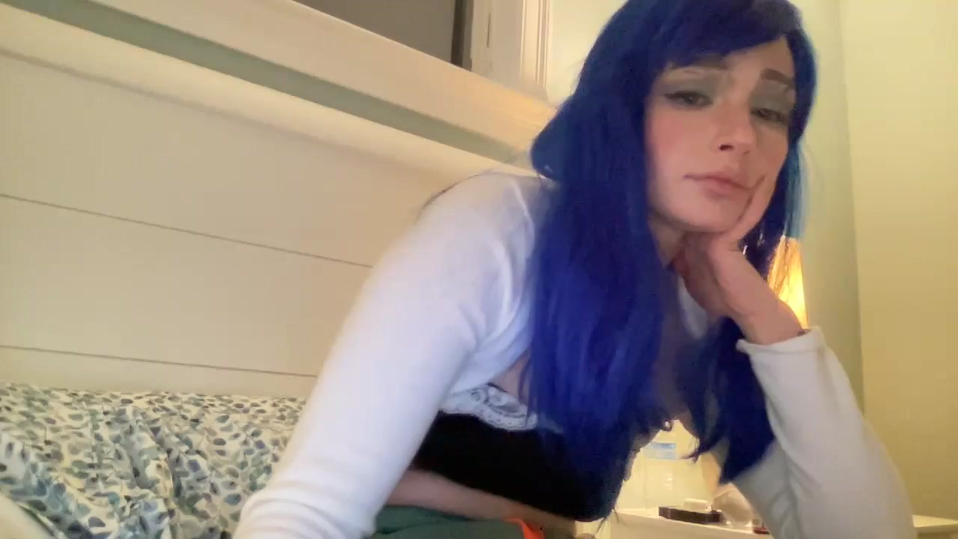 Gallery image thumbnail from PosiePleases's myfreecams stream on, 11/15/2024, 05:57 image 11 of 20