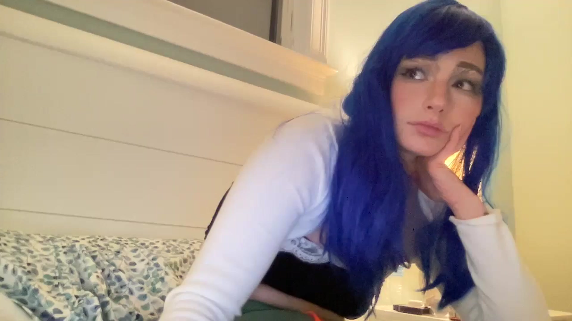 Gallery image thumbnail from PosiePleases's myfreecams stream on, 11/15/2024, 05:57 image 12 of 20