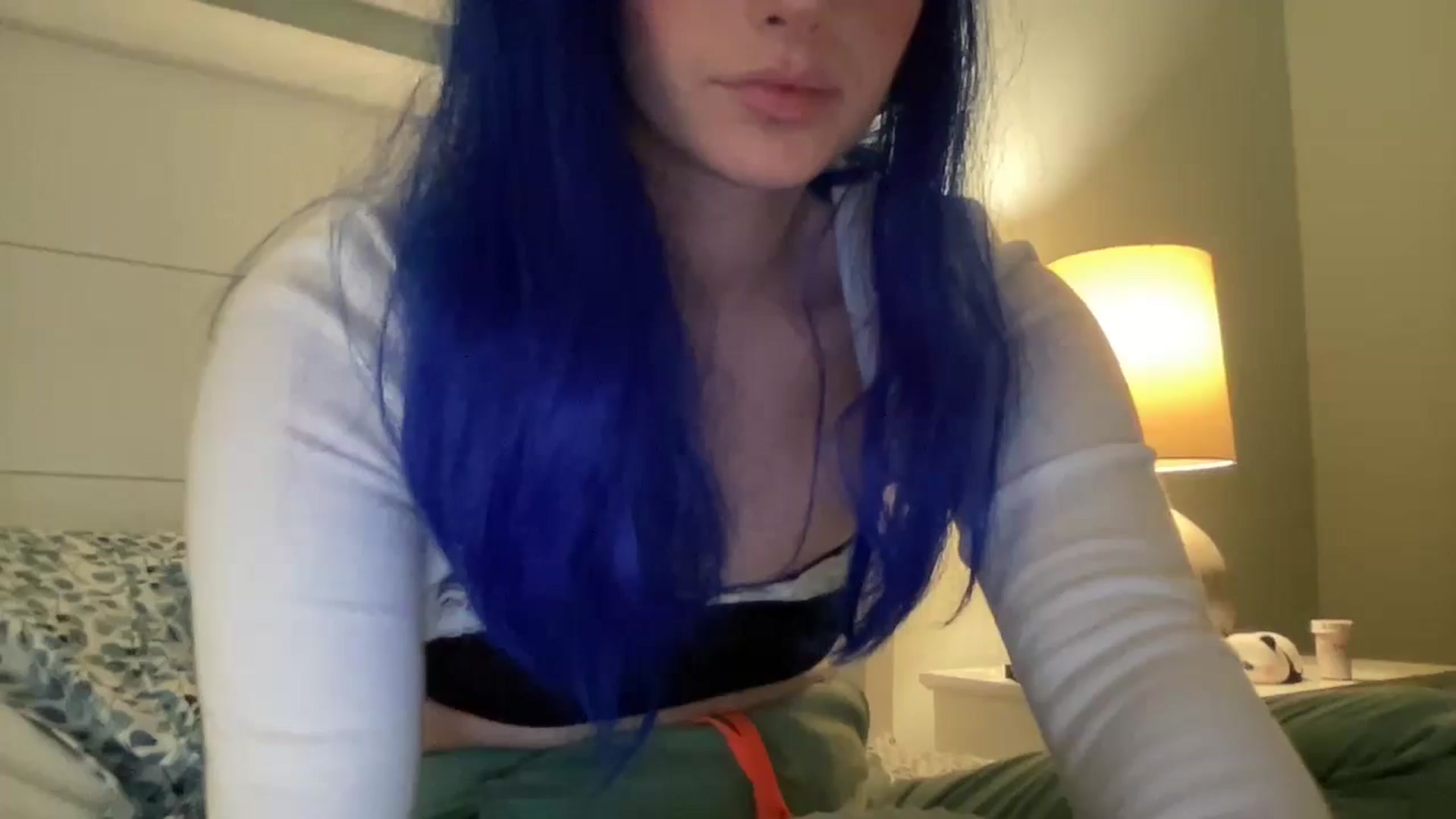 Gallery image thumbnail from PosiePleases's myfreecams stream on, 11/15/2024, 05:57 image 18 of 20