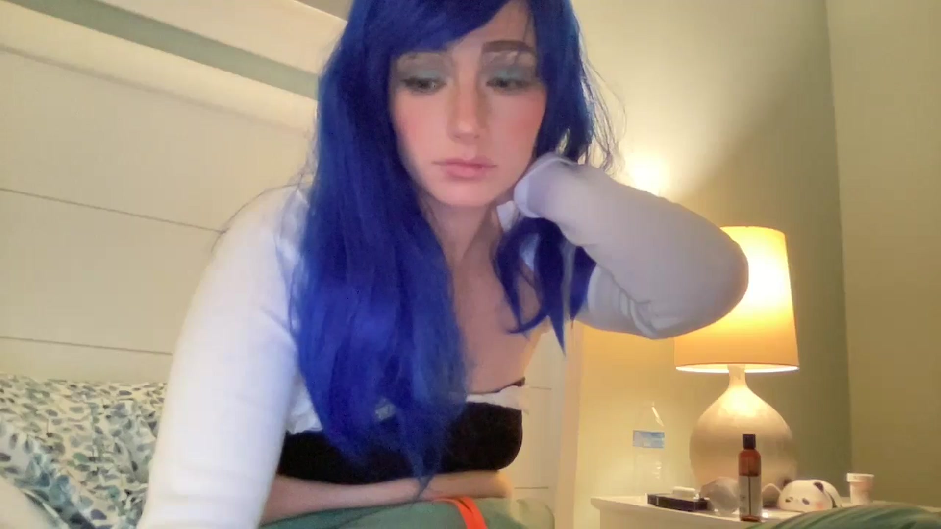 Gallery image thumbnail from PosiePleases's myfreecams stream on, 11/15/2024, 05:57 image 10 of 20