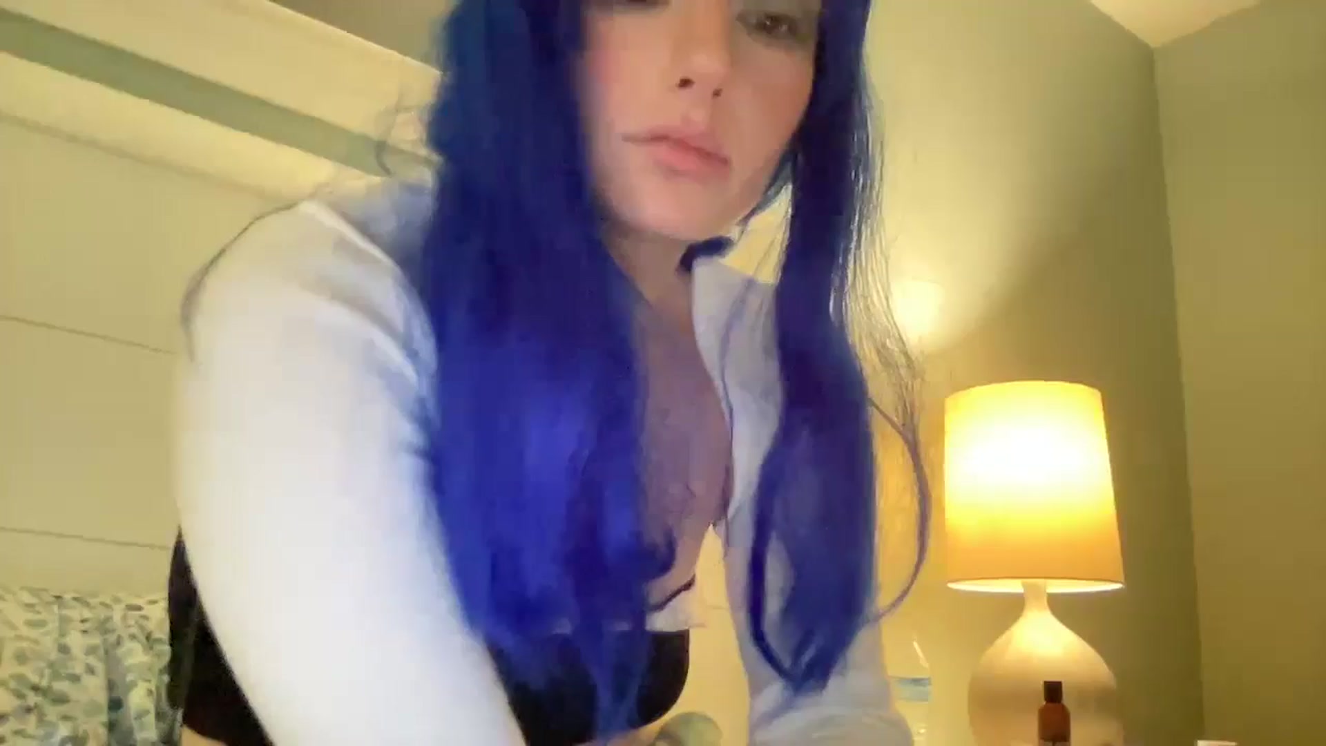 Gallery image thumbnail from PosiePleases's myfreecams stream on, 11/15/2024, 05:57 image 5 of 20