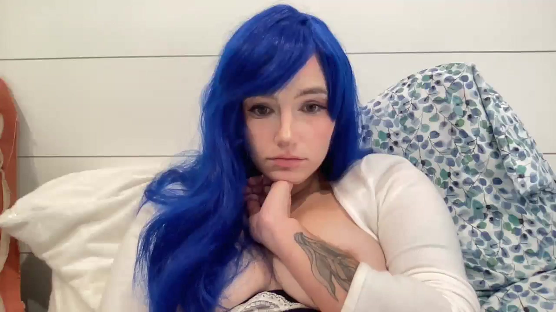 Gallery image thumbnail from PosiePleases's myfreecams stream on, 11/15/2024, 16:34 image 15 of 20
