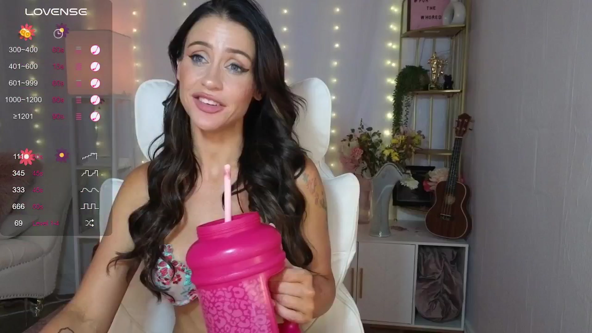 Gallery image thumbnail from PossumPrincss's myfreecams stream on, 08/15/2024, 04:01 image 8 of 20