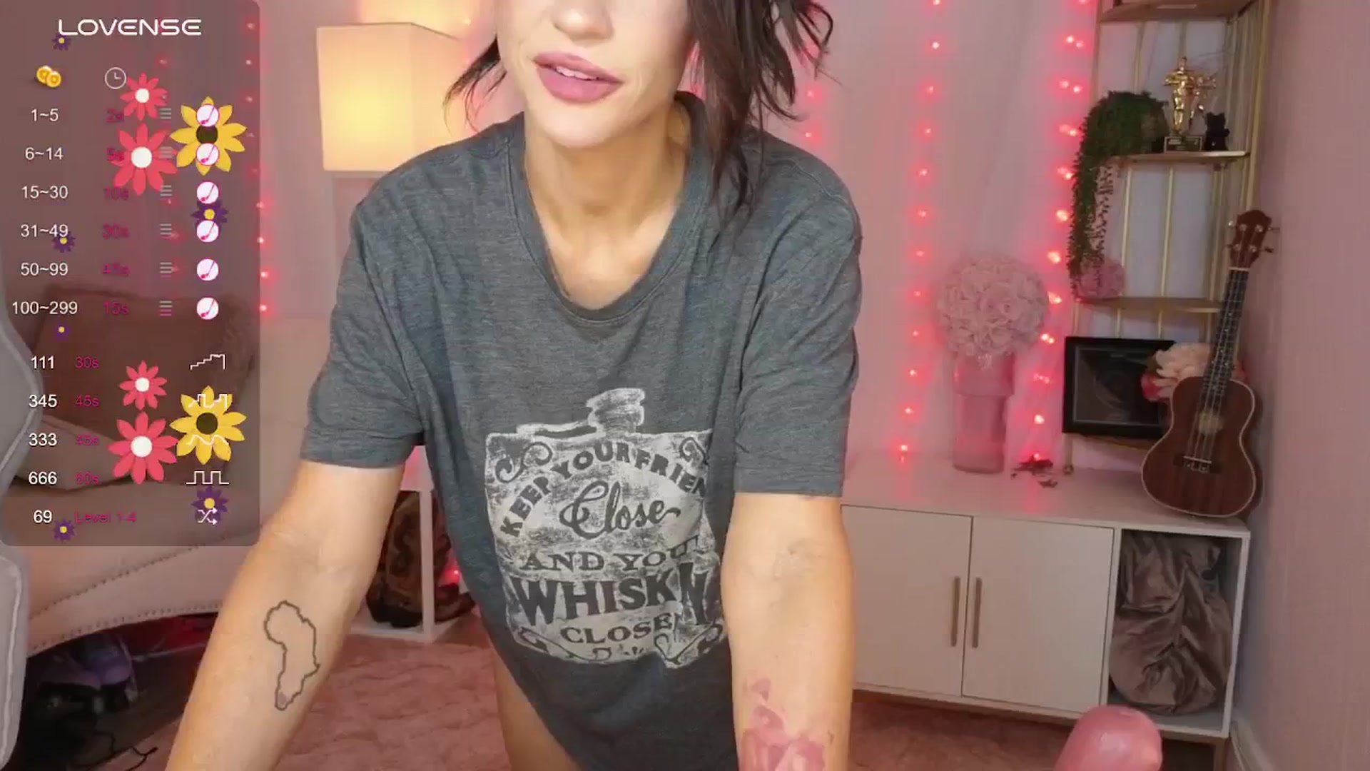 Gallery image thumbnail from PossumPrincss's myfreecams stream on, 08/18/2024, 06:24 image 15 of 20