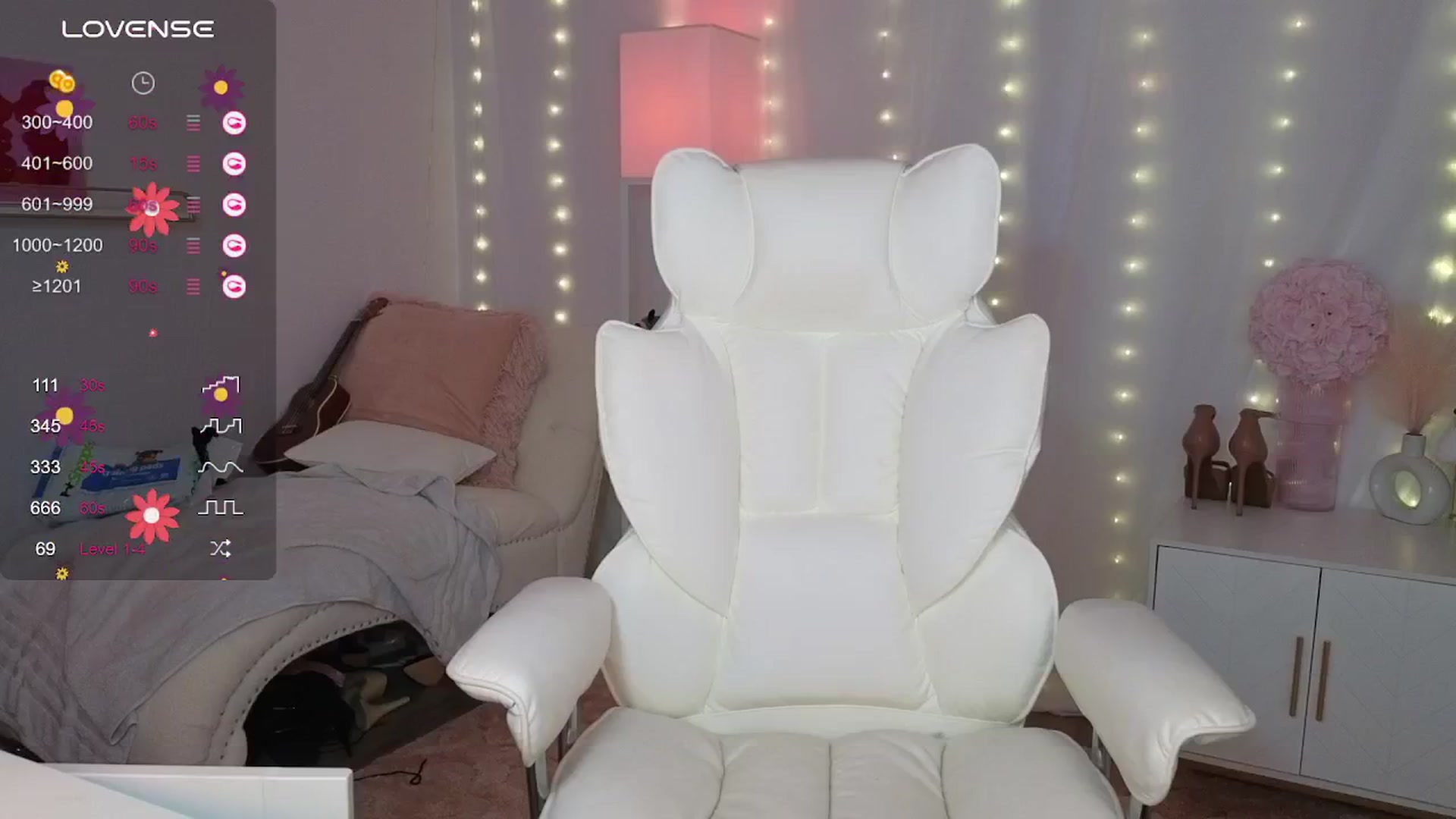 Gallery image thumbnail from PossumPrincss's myfreecams stream on, 08/31/2024, 06:37 image 14 of 20