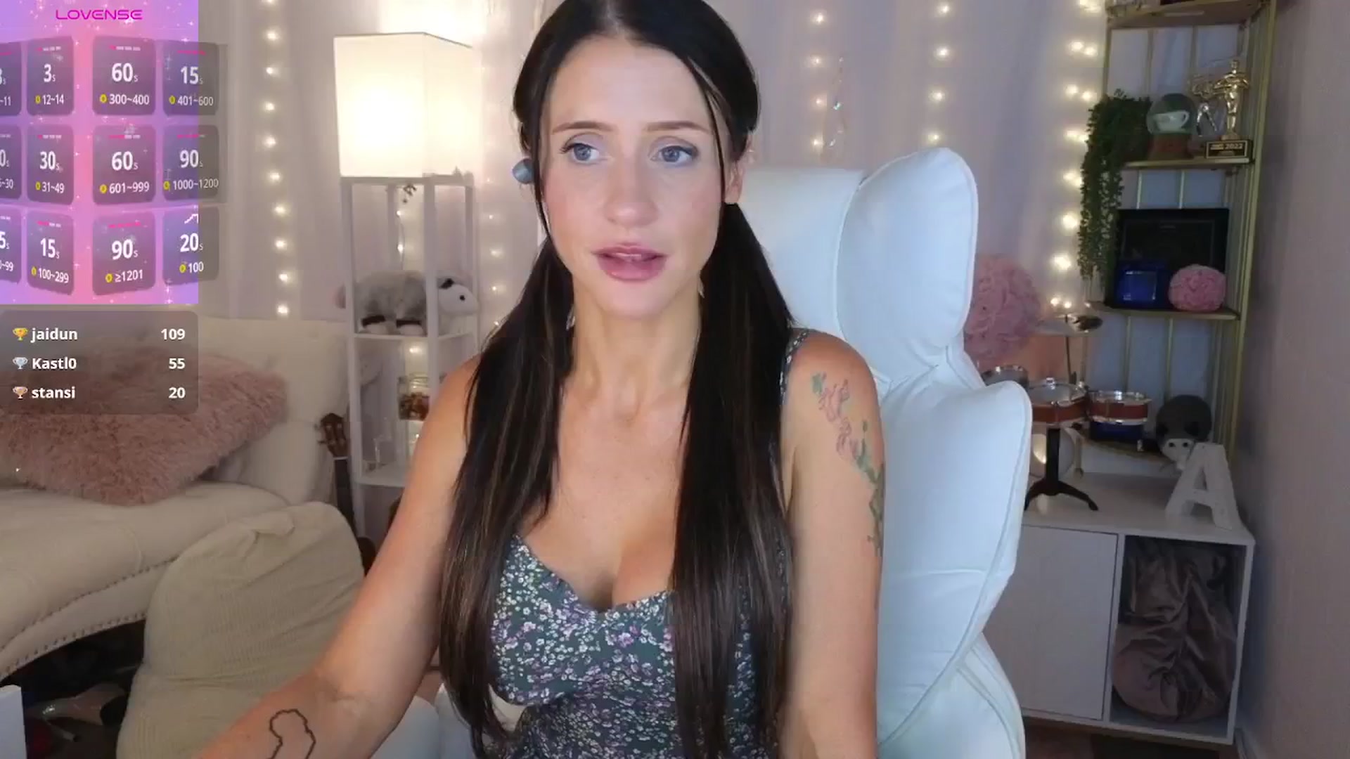 Gallery image thumbnail from PossumPrincss's myfreecams stream on, 09/20/2024, 17:35 image 19 of 20