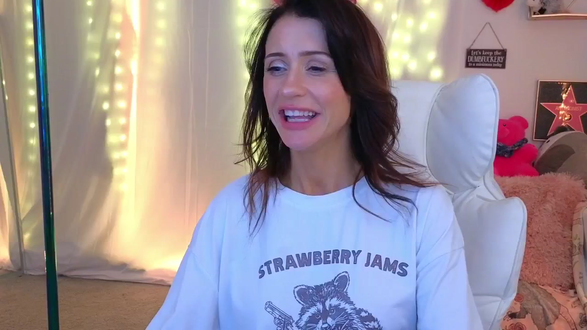 Gallery image thumbnail from PossumPrincss's myfreecams stream on, 02/25/2025, 07:32 image 7 of 20