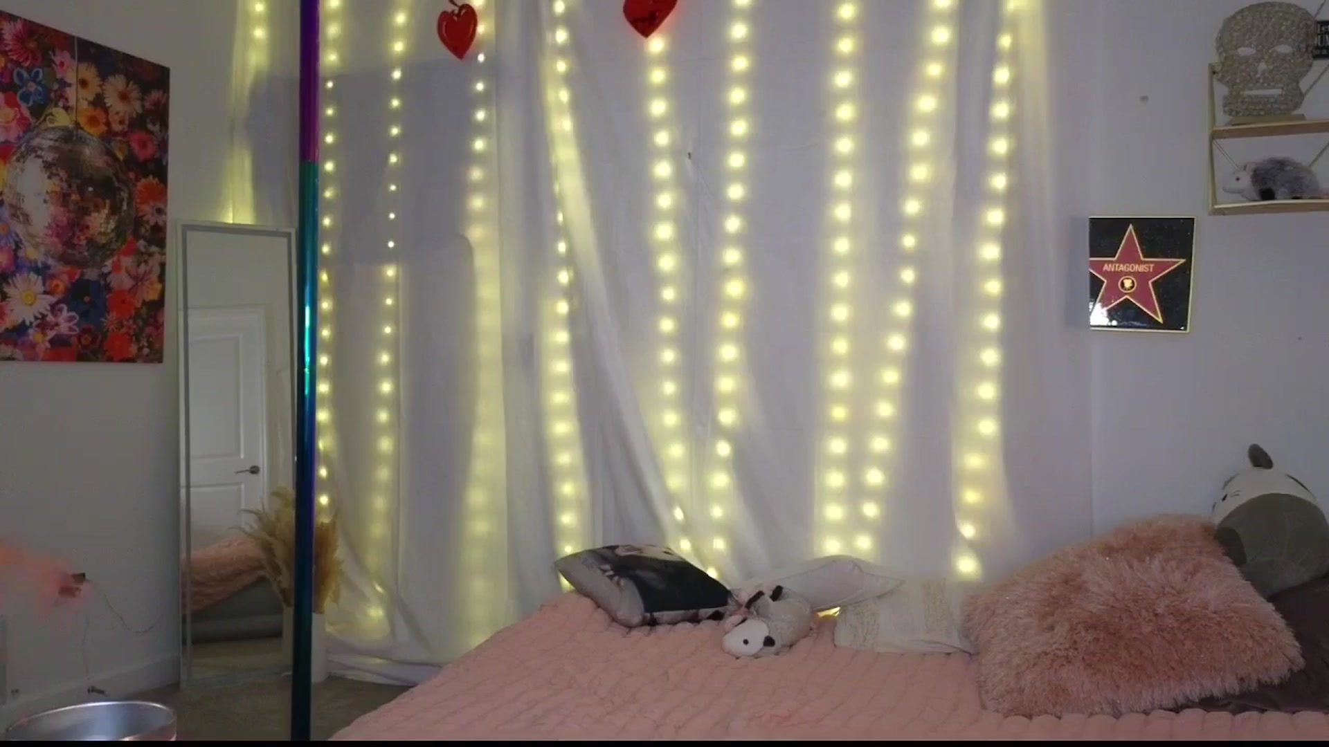 Gallery image thumbnail from PossumPrincss's myfreecams stream on, 07/29/2025, 04:15 image 10 of 20