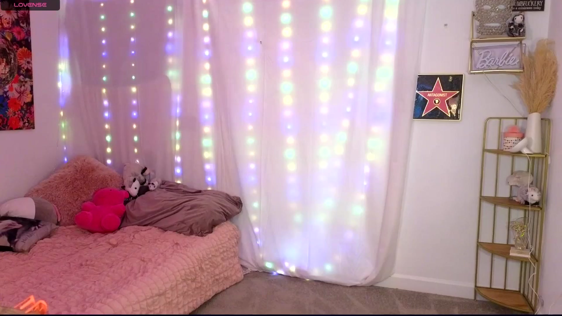 Gallery image thumbnail from PossumPrincss's myfreecams stream on, 08/23/2025, 01:51 image 18 of 20