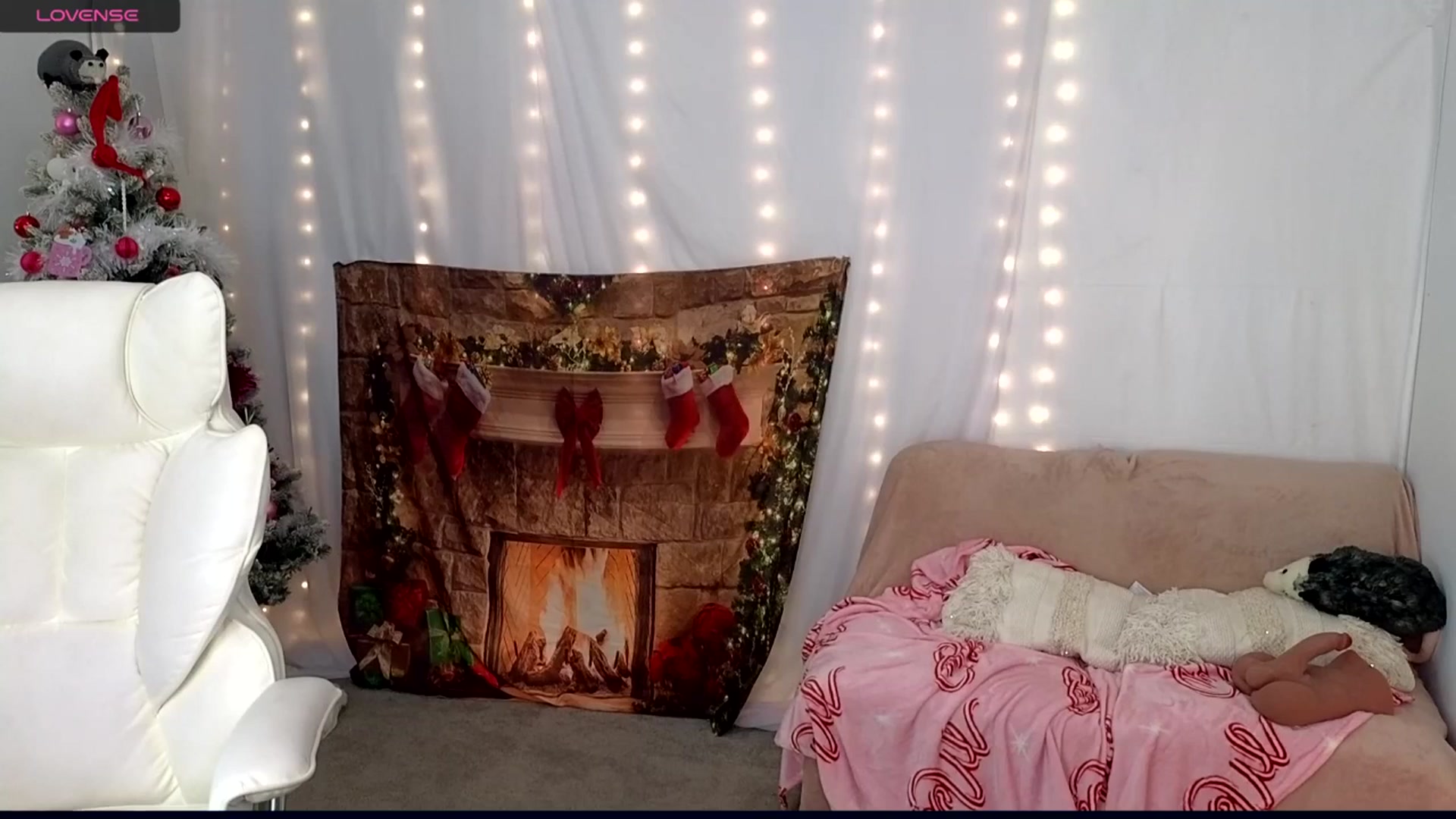 Gallery image thumbnail from PossumPrincss's myfreecams stream on, 12/27/2025, 05:45 image 15 of 20