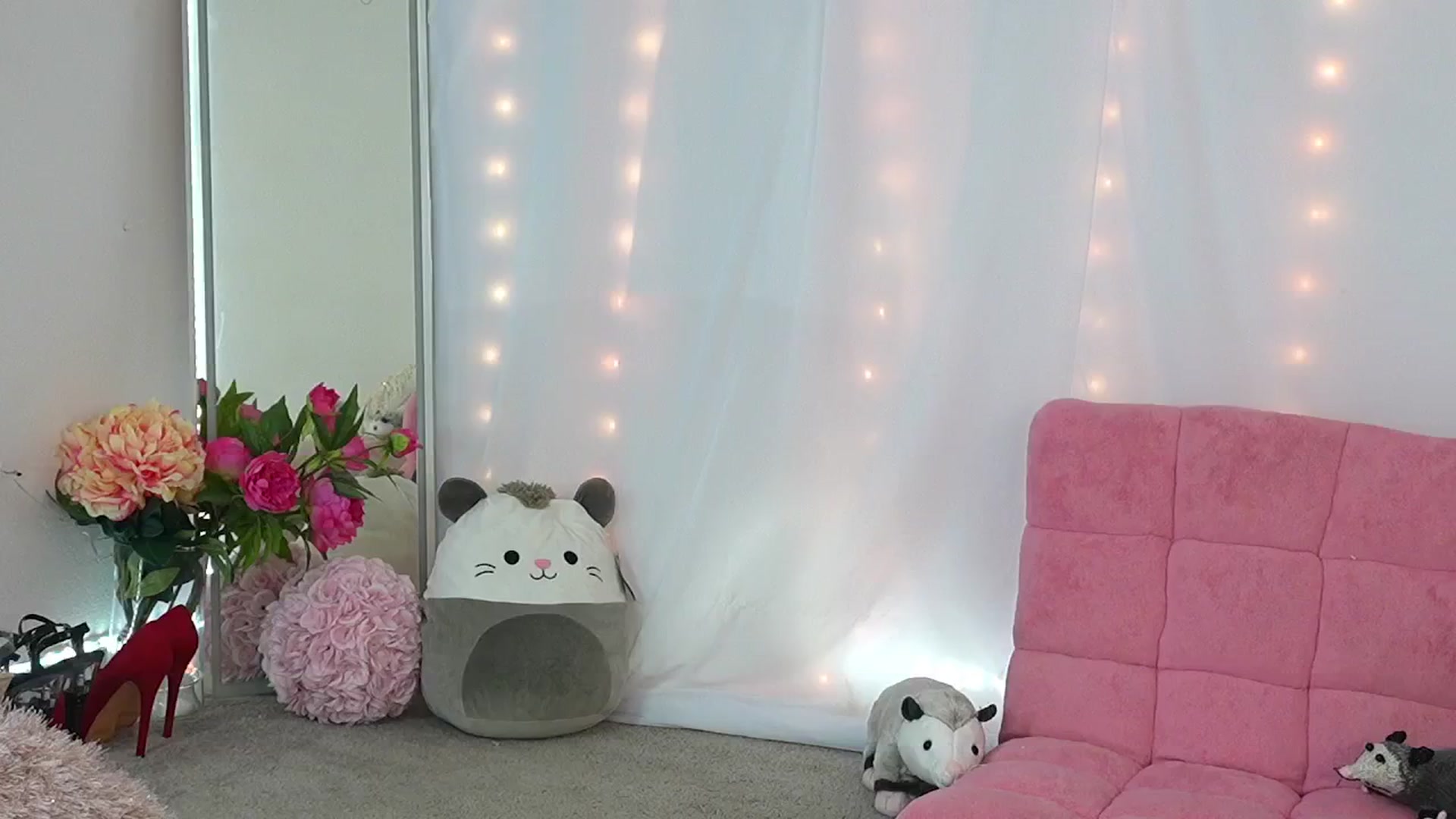 Gallery image thumbnail from PossumPrincss's myfreecams stream on, 02/17/2026, 04:25 image 8 of 20