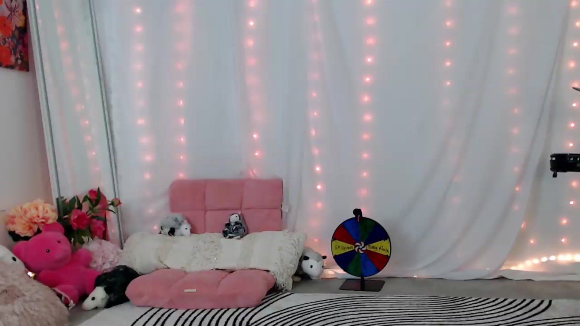 Gallery image thumbnail from PossumPrincss's myfreecams stream on, 06/08/2026, 18:20 image 10 of 20