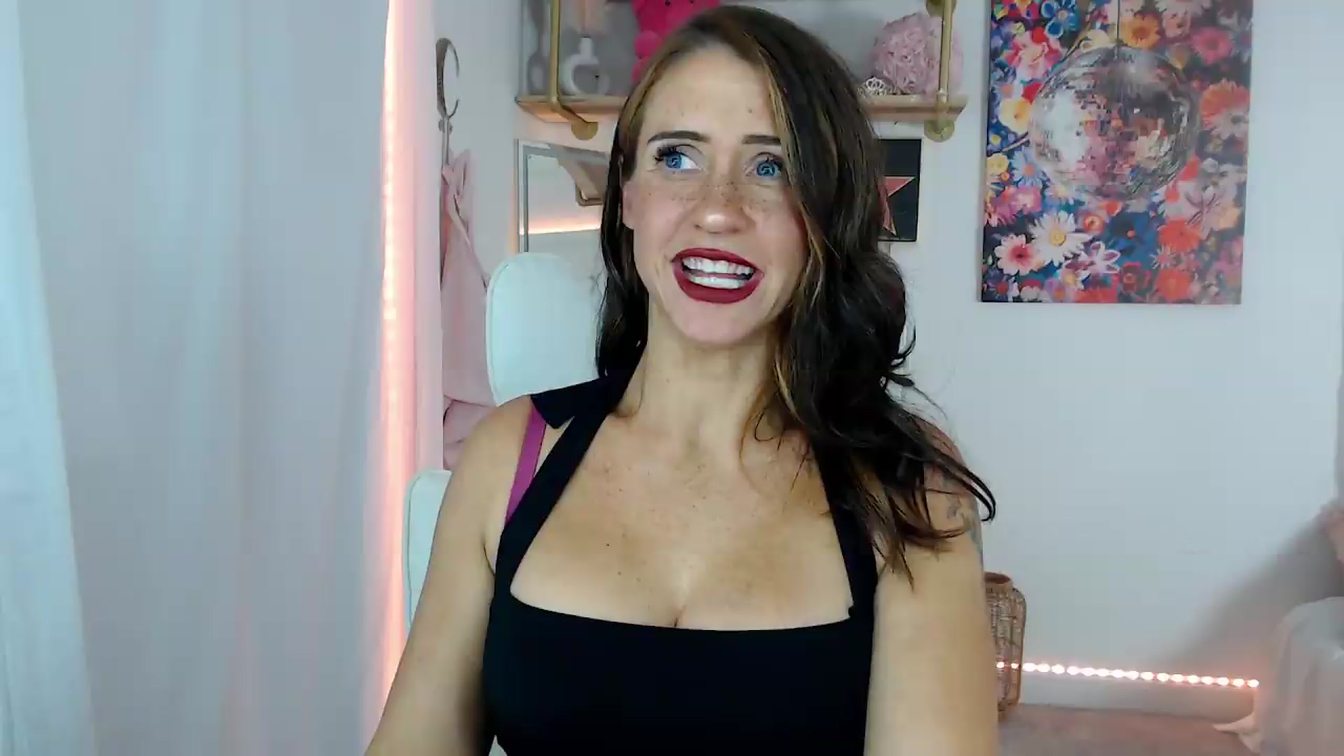 Gallery image thumbnail from PossumPrincss's myfreecams stream on, 08/02/2026, 04:34 image 1 of 20