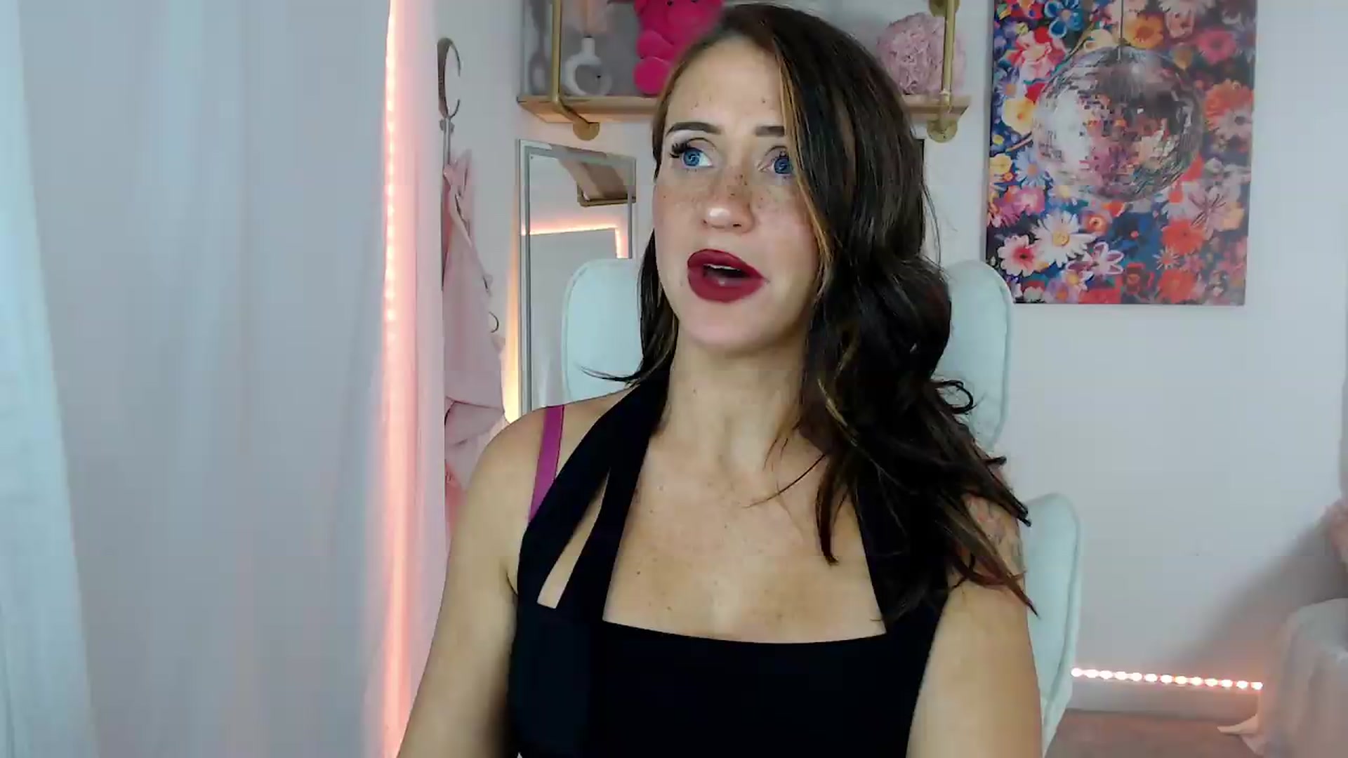 Gallery image thumbnail from PossumPrincss's myfreecams stream on, 08/02/2026, 04:34 image 13 of 20