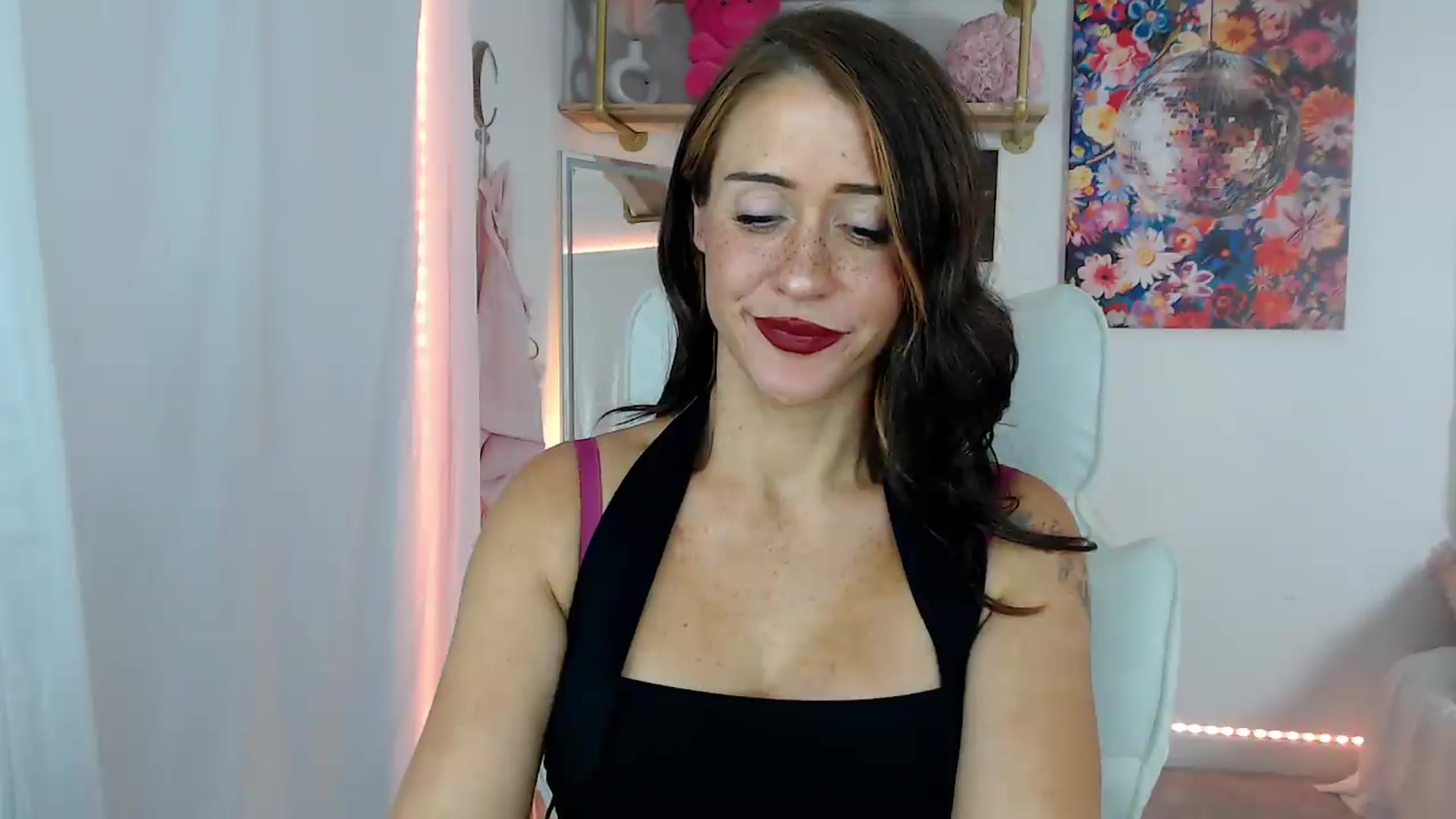 Gallery image thumbnail from PossumPrincss's myfreecams stream on, 08/02/2026, 04:34 image 18 of 20