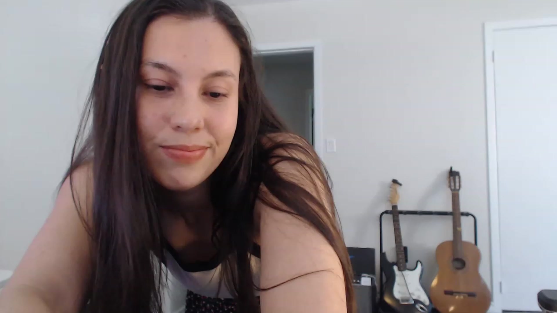 Gallery image thumbnail from Pot_Kitten's myfreecams stream on, 05/26/2023, 20:05 image 14 of 20