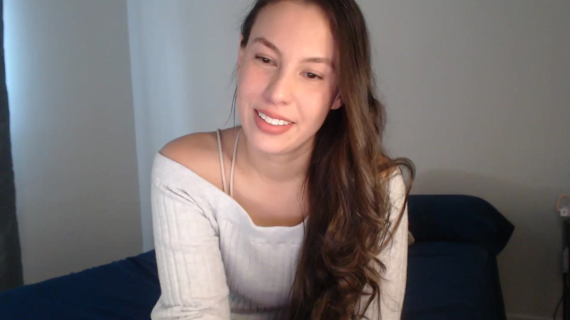 Gallery image thumbnail from Pot_Kitten's myfreecams stream on, 02/04/2025, 18:36 image 17 of 20