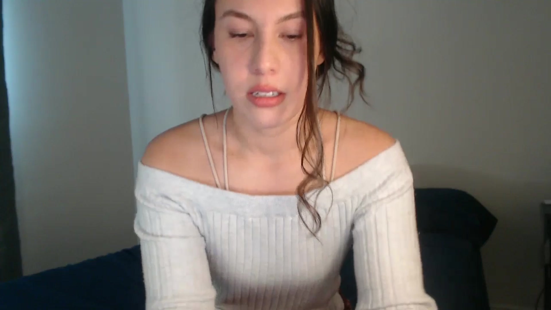 Gallery image thumbnail from Pot_Kitten's myfreecams stream on, 02/04/2025, 18:36 image 13 of 20