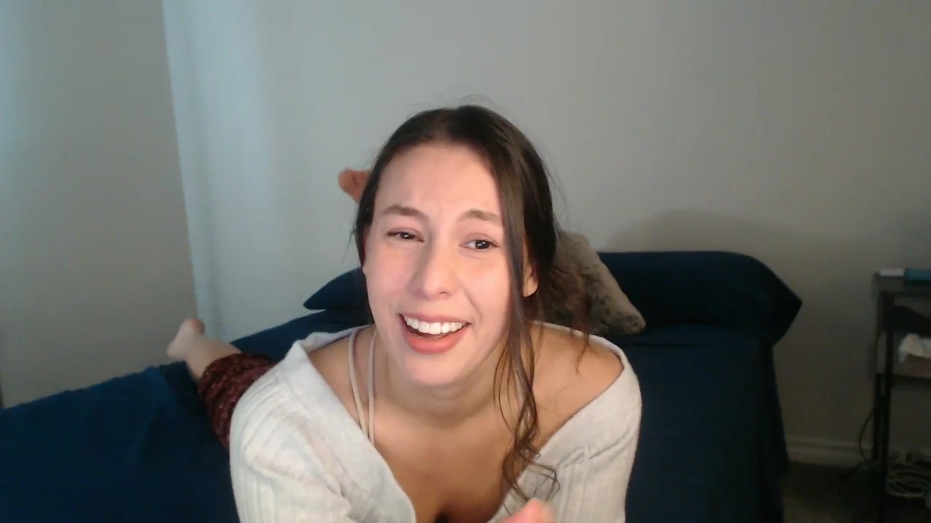 Gallery image thumbnail from Pot_Kitten's myfreecams stream on, 02/04/2025, 18:36 image 4 of 20
