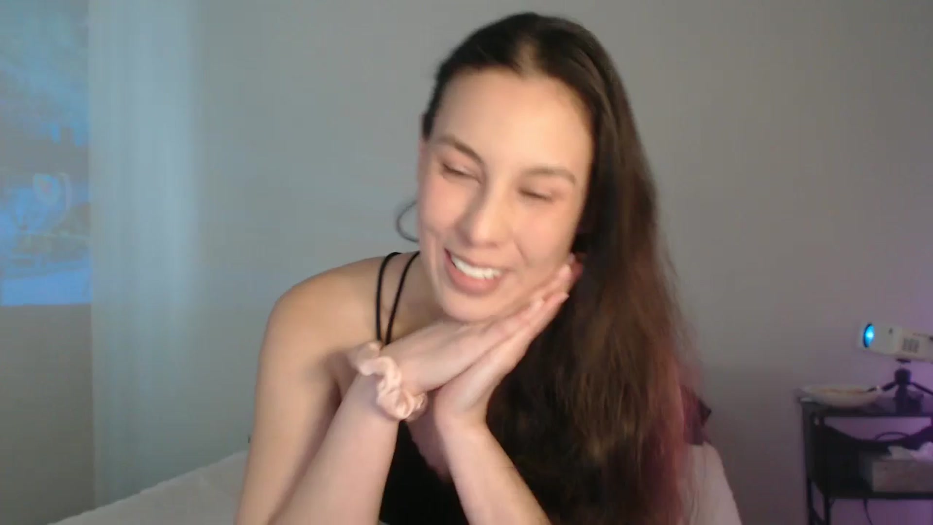 Gallery image thumbnail from Pot_Kitten's myfreecams stream on, 02/11/2025, 18:47 image 11 of 20