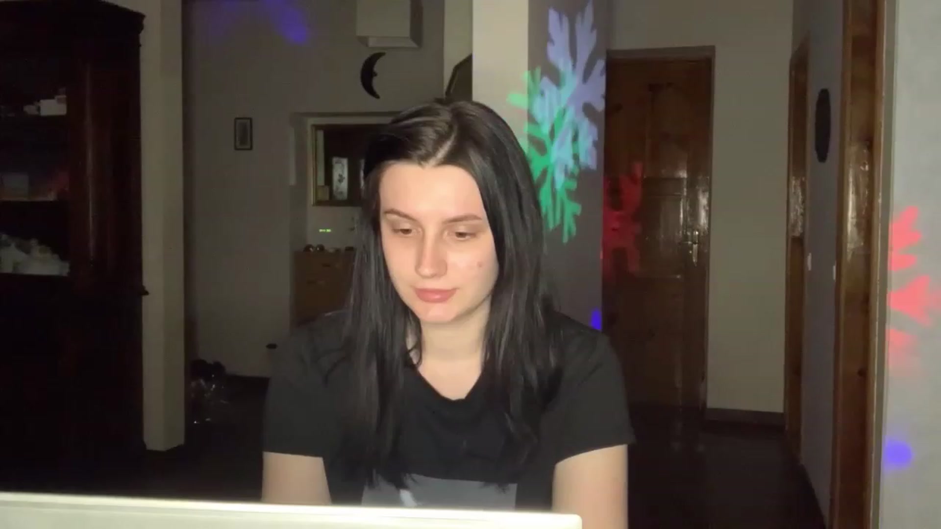 Gallery image thumbnail from PotatoChipss's myfreecams stream on, 03/04/2024, 22:30 image 12 of 20