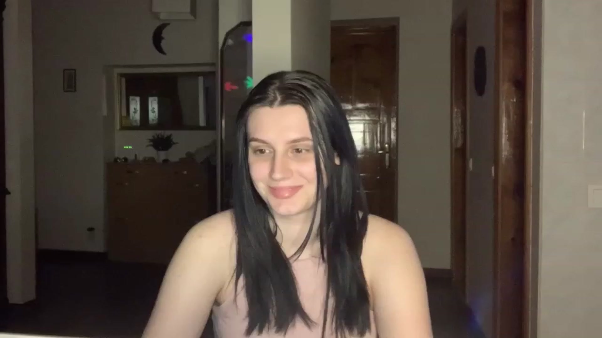 Gallery image thumbnail from PotatoChipss's myfreecams stream on, 03/06/2024, 22:22 image 17 of 20