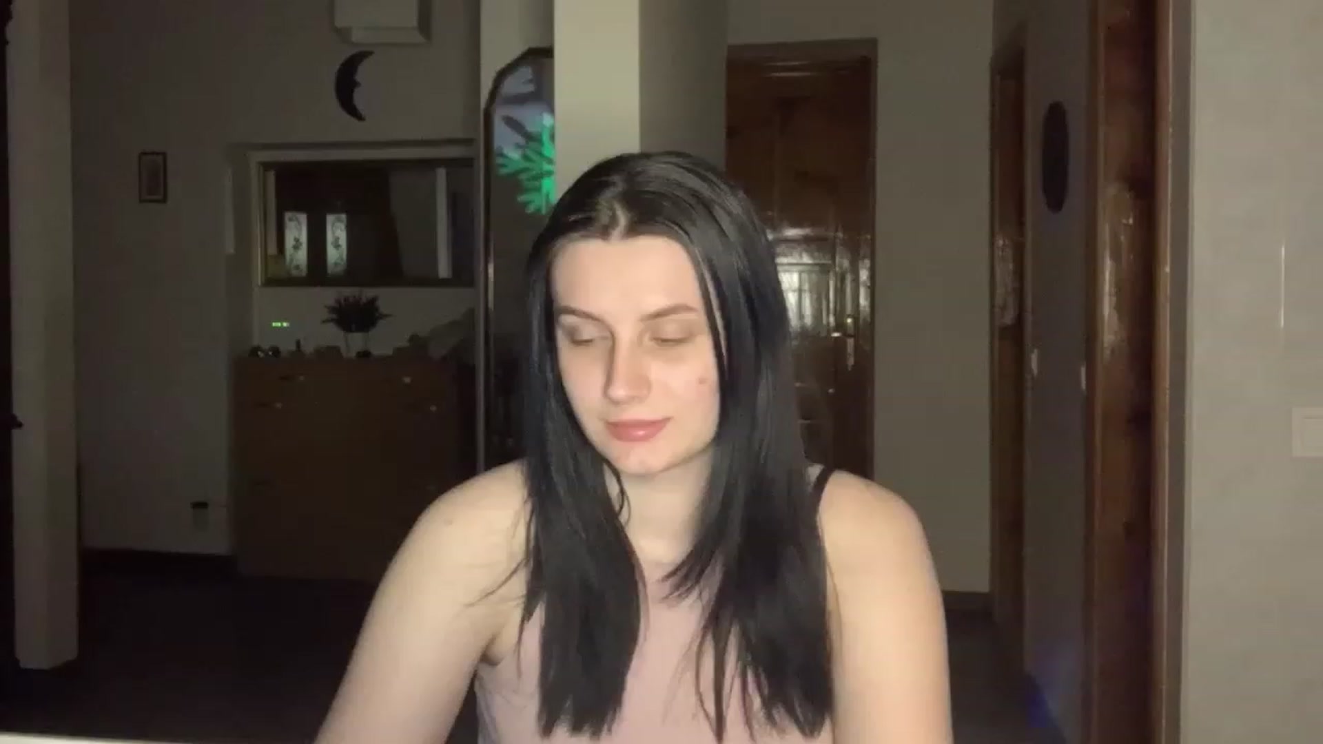 Gallery image thumbnail from PotatoChipss's myfreecams stream on, 03/06/2024, 22:22 image 11 of 20