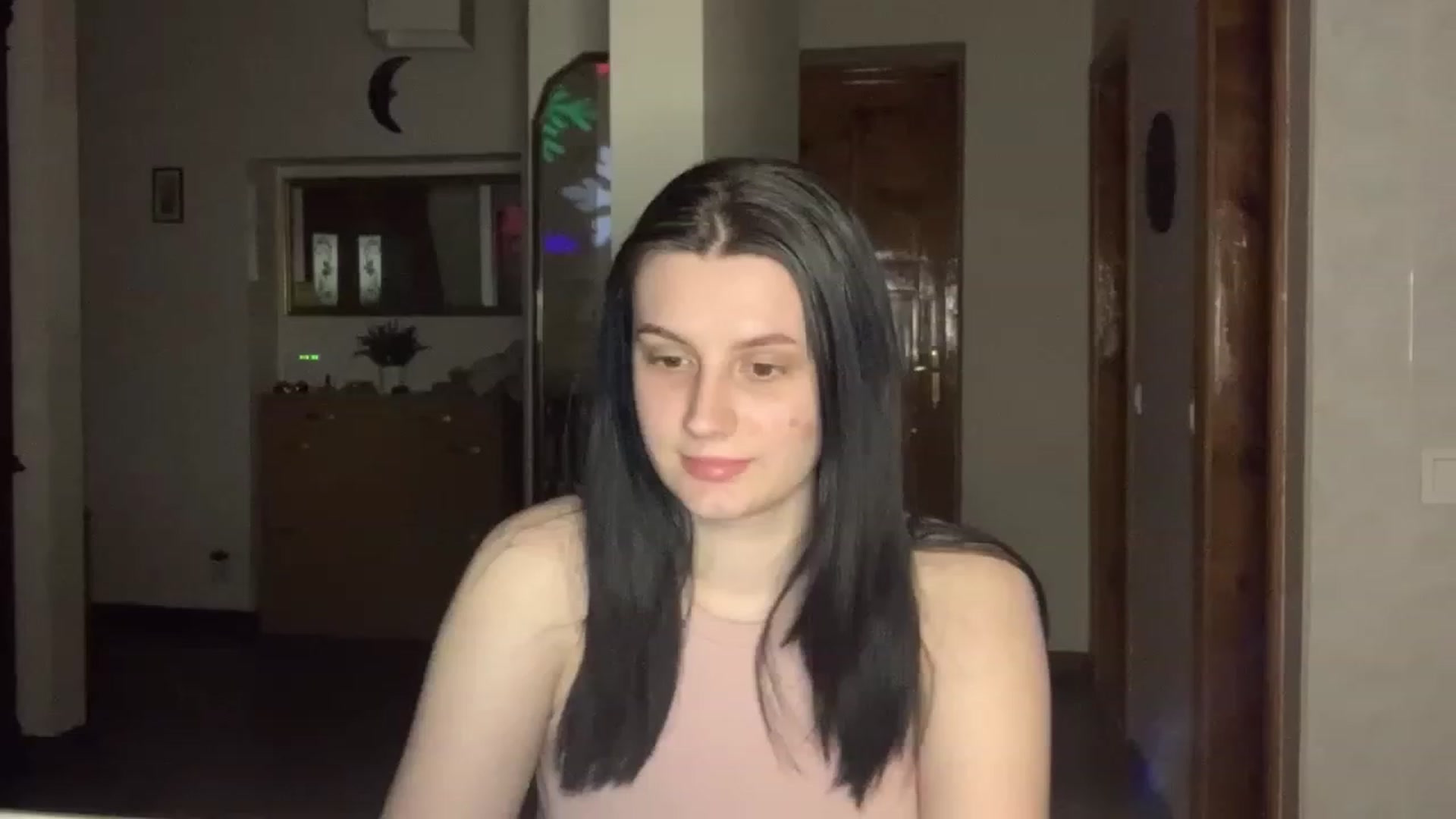 Gallery image thumbnail from PotatoChipss's myfreecams stream on, 03/06/2024, 22:22 image 6 of 20
