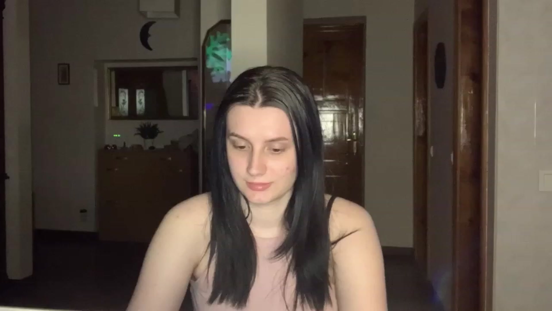 Gallery image thumbnail from PotatoChipss's myfreecams stream on, 03/06/2024, 22:22 image 14 of 20