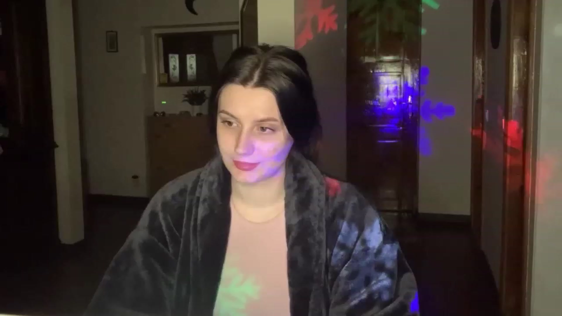 Gallery image thumbnail from PotatoChipss's myfreecams stream on, 03/08/2024, 23:11 image 5 of 20