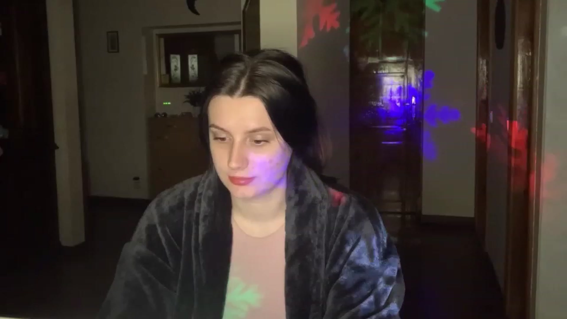 Gallery image thumbnail from PotatoChipss's myfreecams stream on, 03/08/2024, 23:11 image 6 of 20