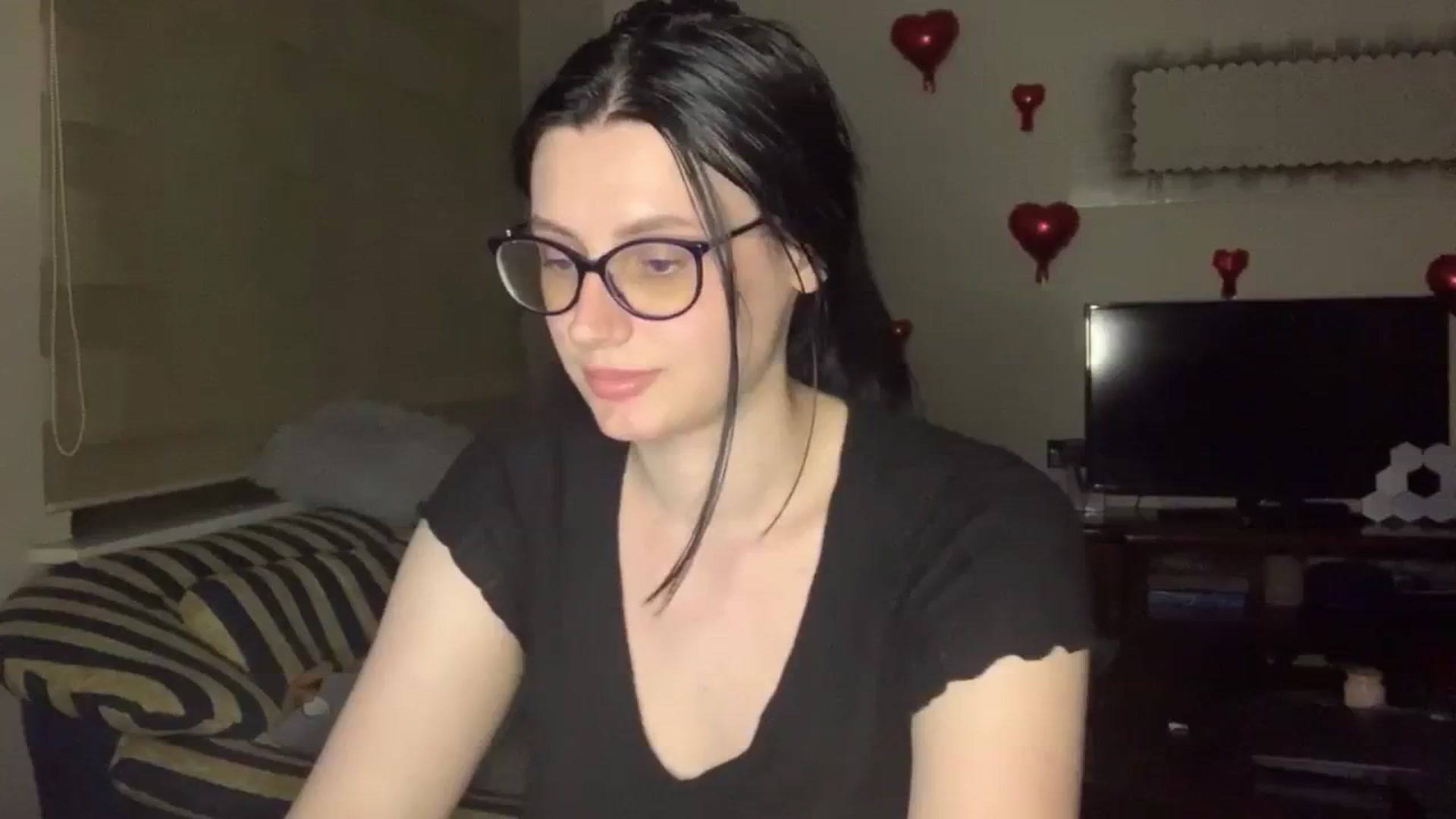 Gallery image thumbnail from PotatoChipss's myfreecams stream on, 05/31/2024, 21:36 image 9 of 20