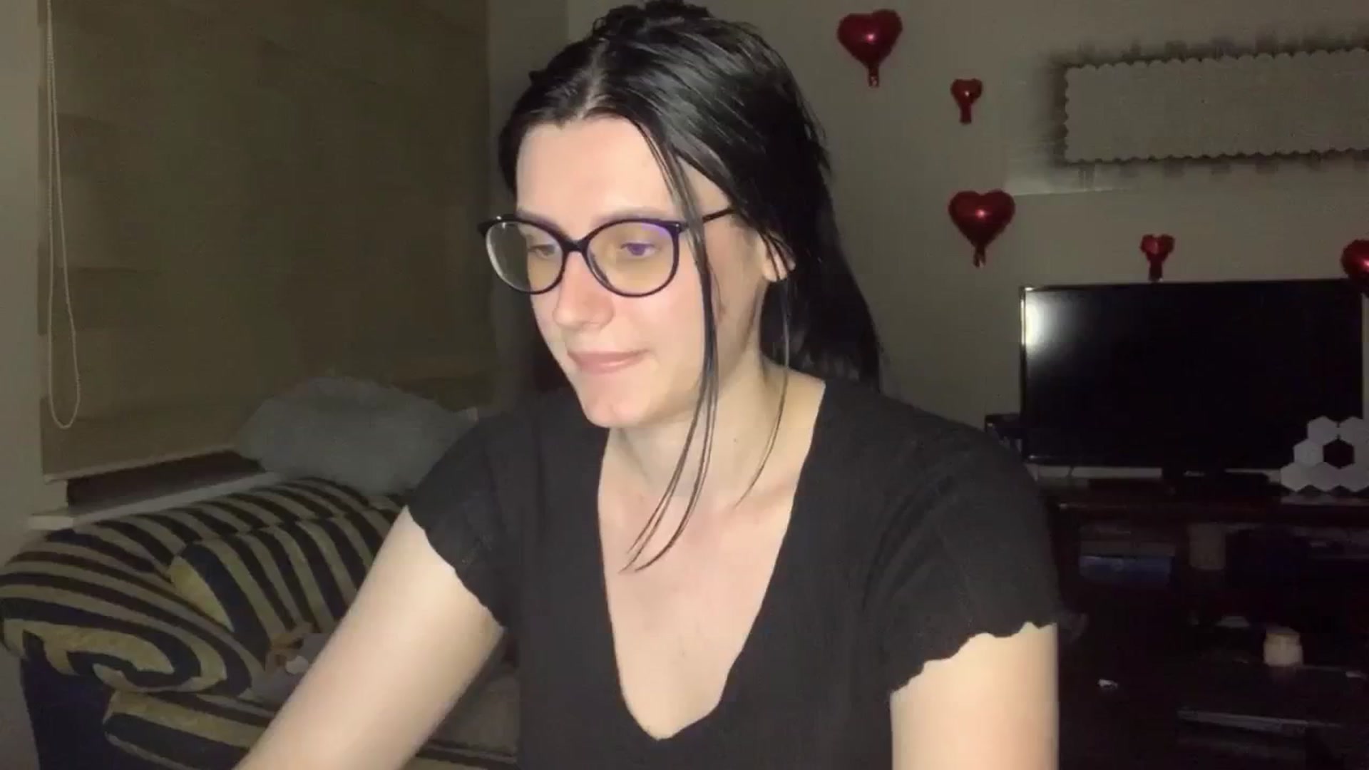 Gallery image thumbnail from PotatoChipss's myfreecams stream on, 05/31/2024, 21:36 image 5 of 20