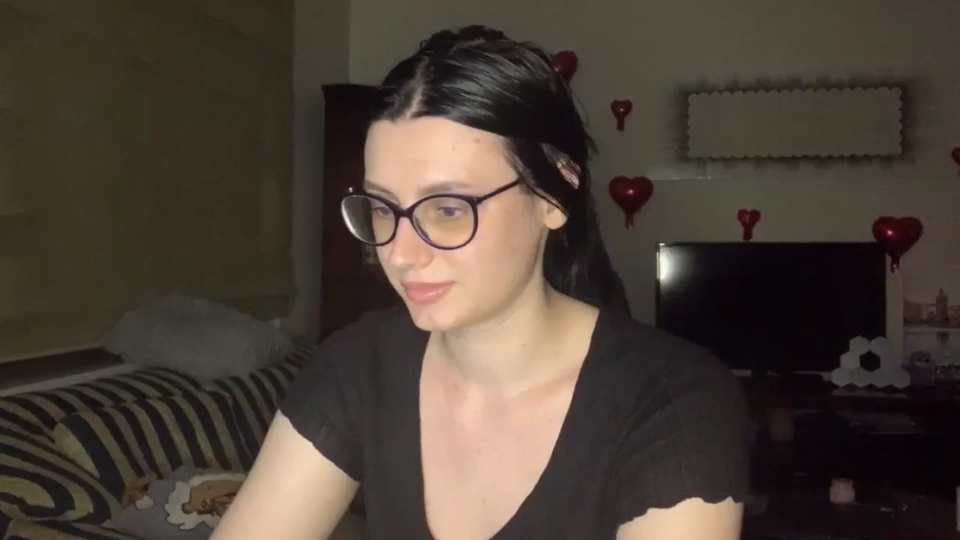 Gallery image thumbnail from PotatoChipss's myfreecams stream on, 05/31/2024, 21:36 image 14 of 20