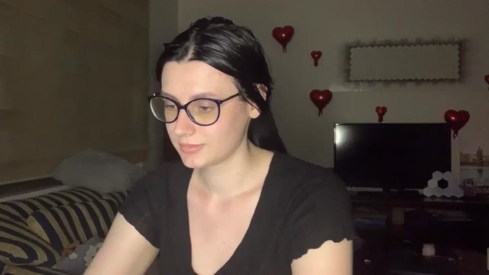 Gallery image thumbnail from PotatoChipss's myfreecams stream on, 05/31/2024, 21:36 image 19 of 20
