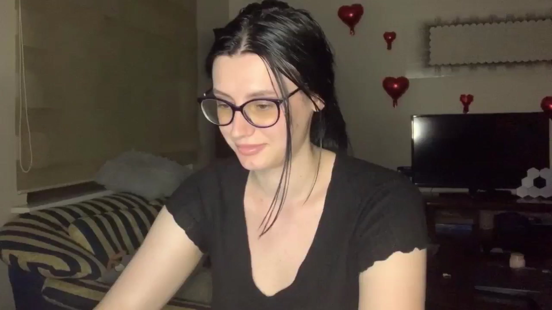 Gallery image thumbnail from PotatoChipss's myfreecams stream on, 05/31/2024, 21:36 image 8 of 20