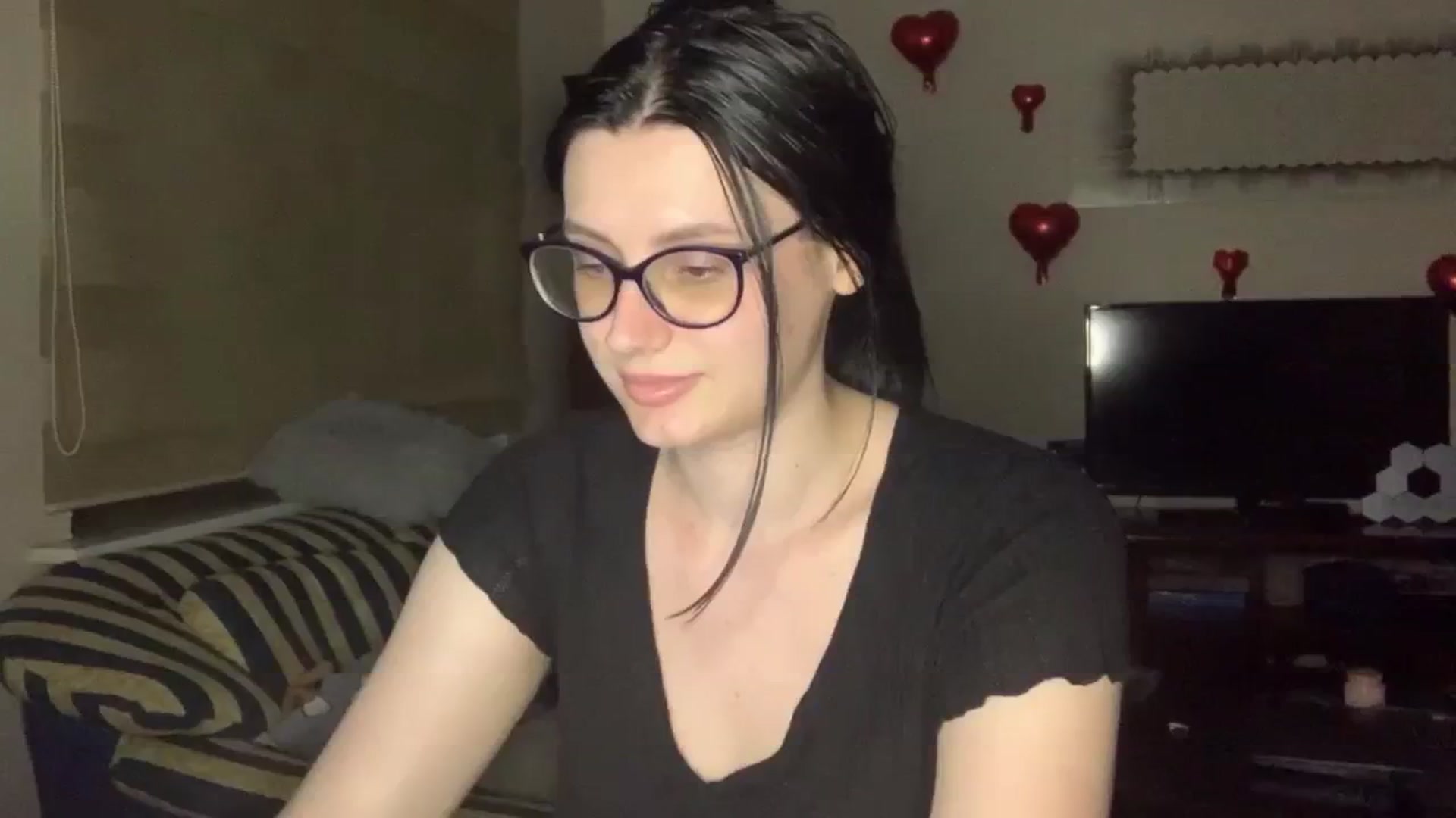 Gallery image thumbnail from PotatoChipss's myfreecams stream on, 05/31/2024, 21:36 image 1 of 20