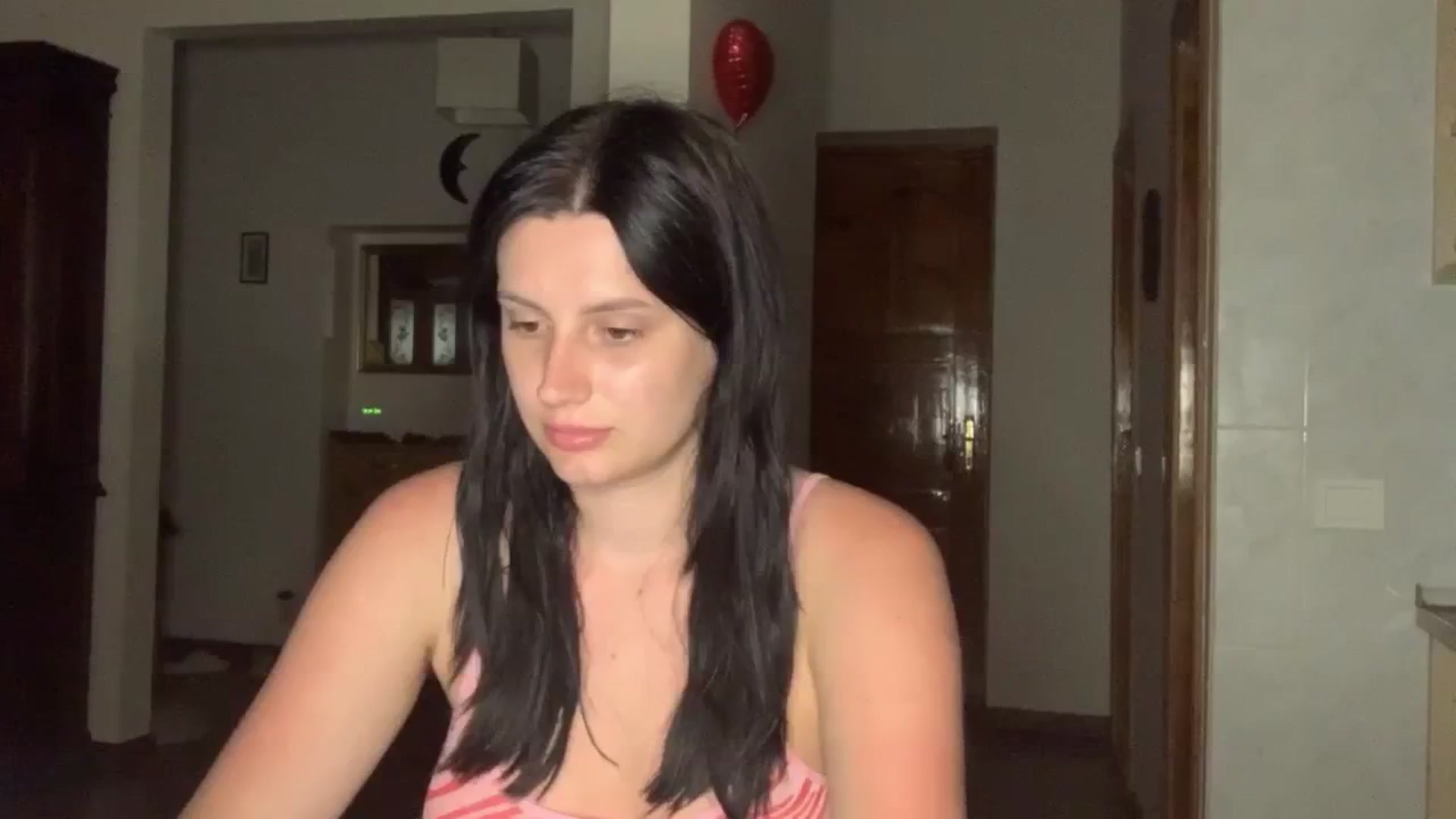 Gallery image thumbnail from PotatoChipss's myfreecams stream on, 06/28/2024, 20:49 image 19 of 20