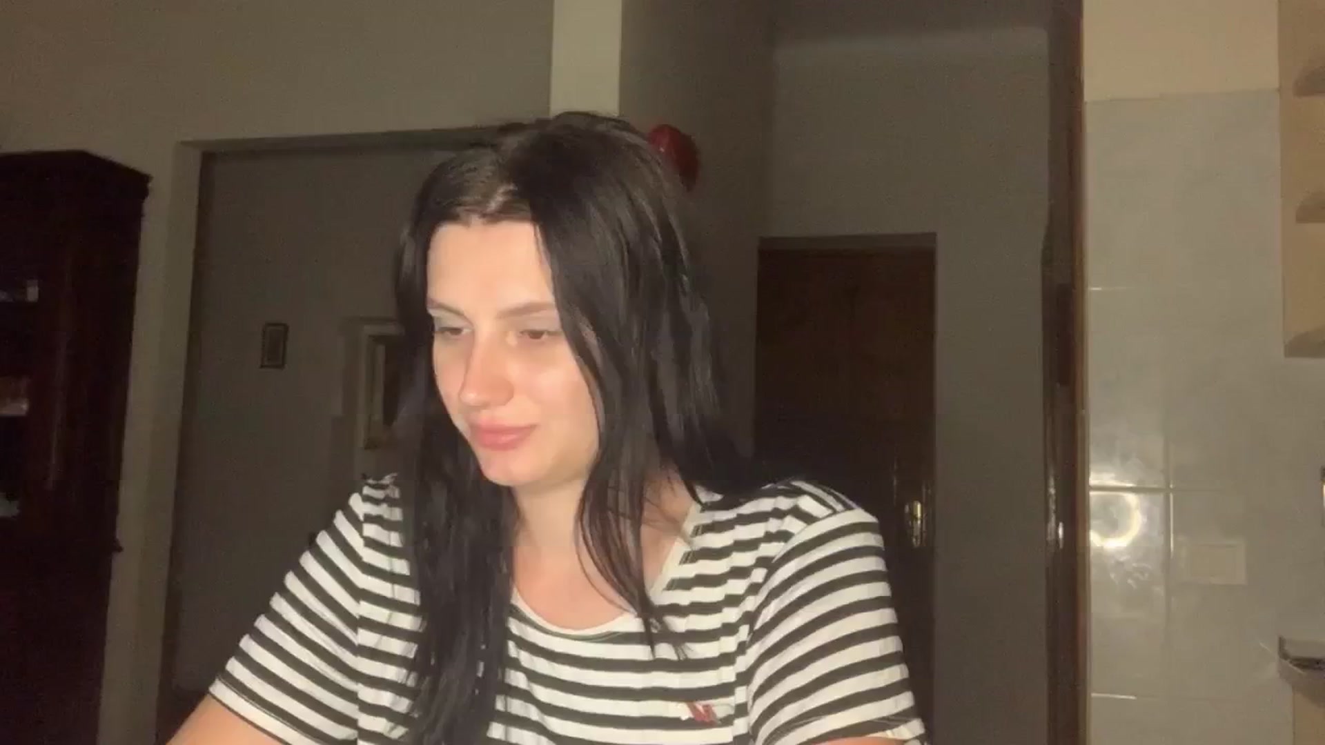 Gallery image thumbnail from PotatoChipss's myfreecams stream on, 08/03/2024, 22:33 image 5 of 20