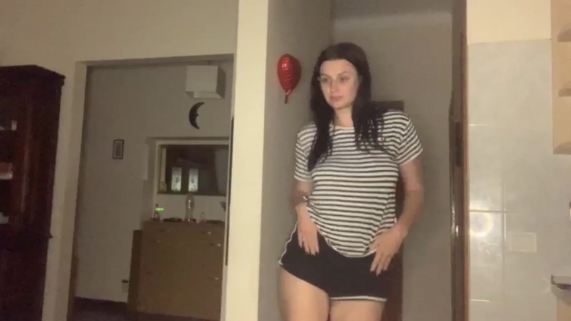 Gallery image thumbnail from PotatoChipss's myfreecams stream on, 08/03/2024, 22:33 image 3 of 20