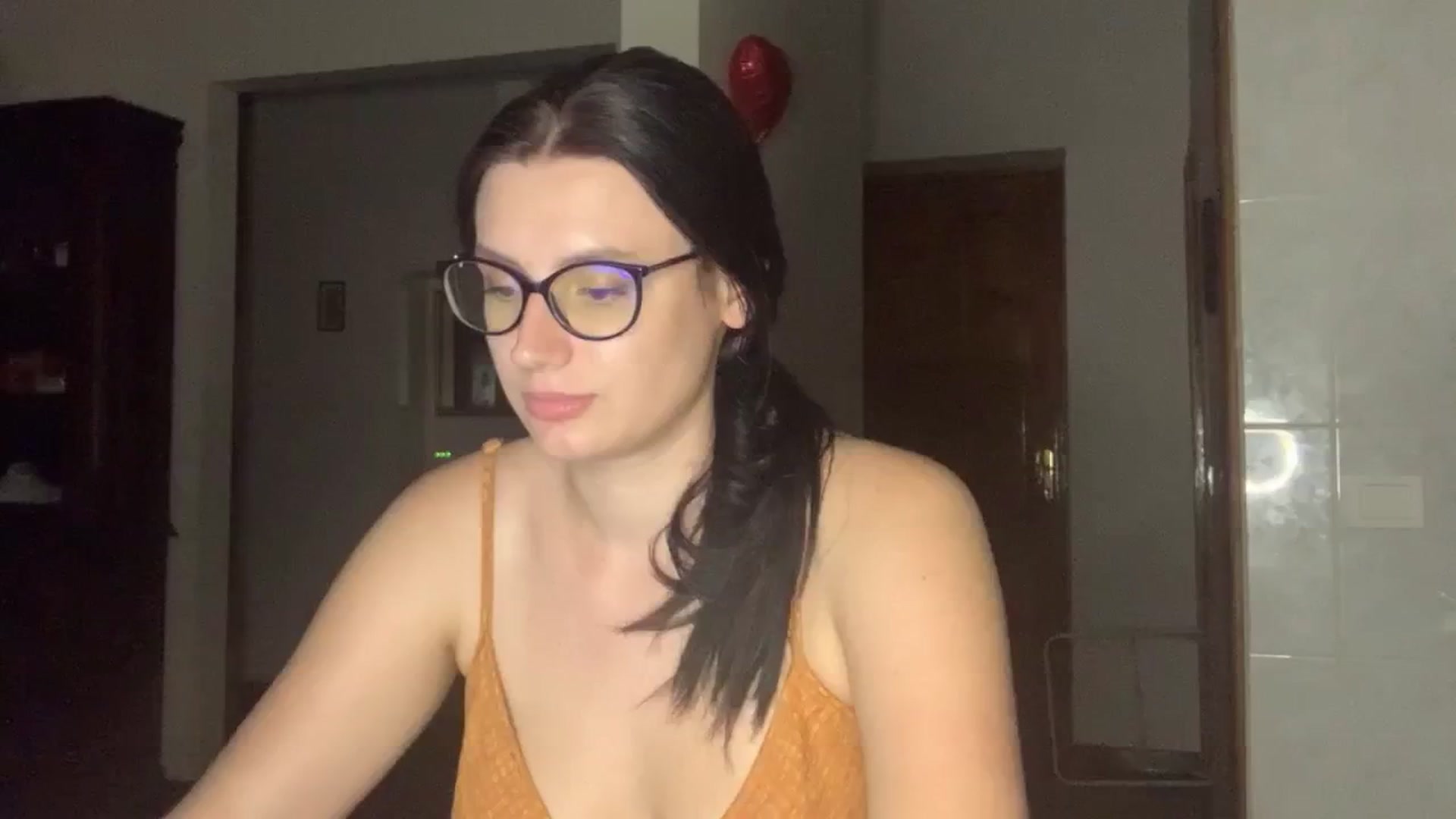 Gallery image thumbnail from PotatoChipss's myfreecams stream on, 08/15/2024, 22:20 image 11 of 20