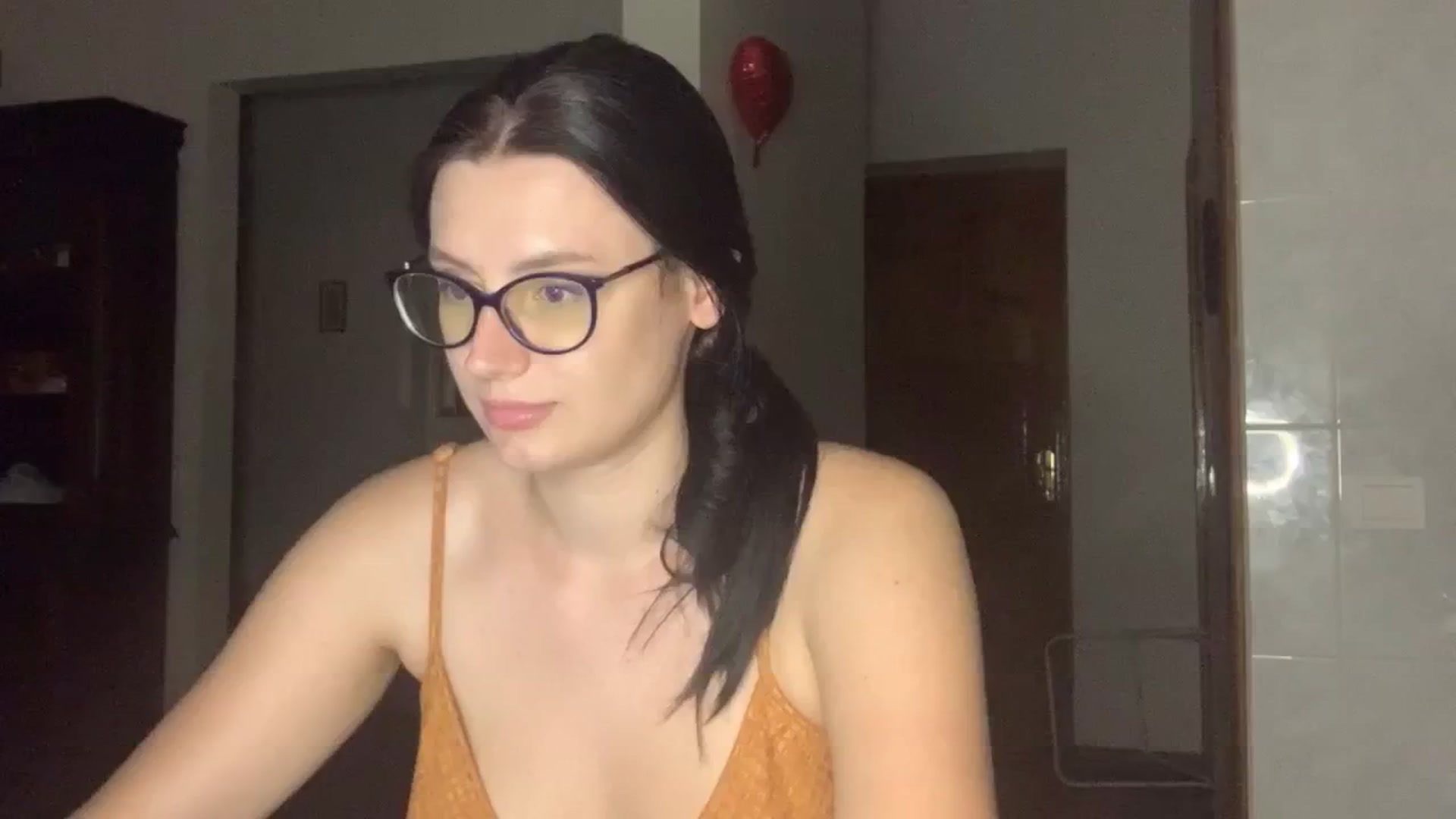Gallery image thumbnail from PotatoChipss's myfreecams stream on, 08/15/2024, 22:20 image 5 of 20