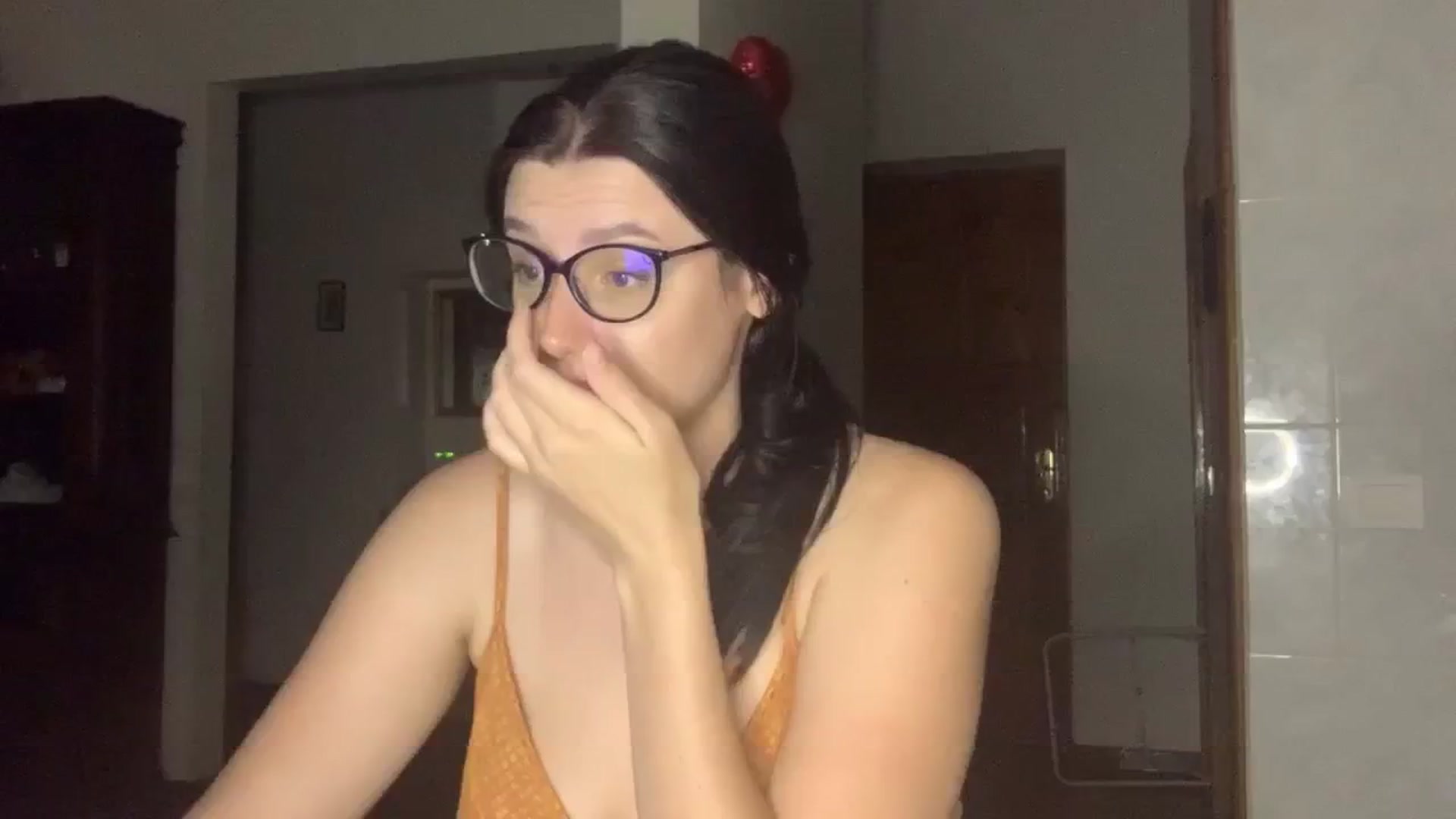 Gallery image thumbnail from PotatoChipss's myfreecams stream on, 08/15/2024, 22:20 image 10 of 20