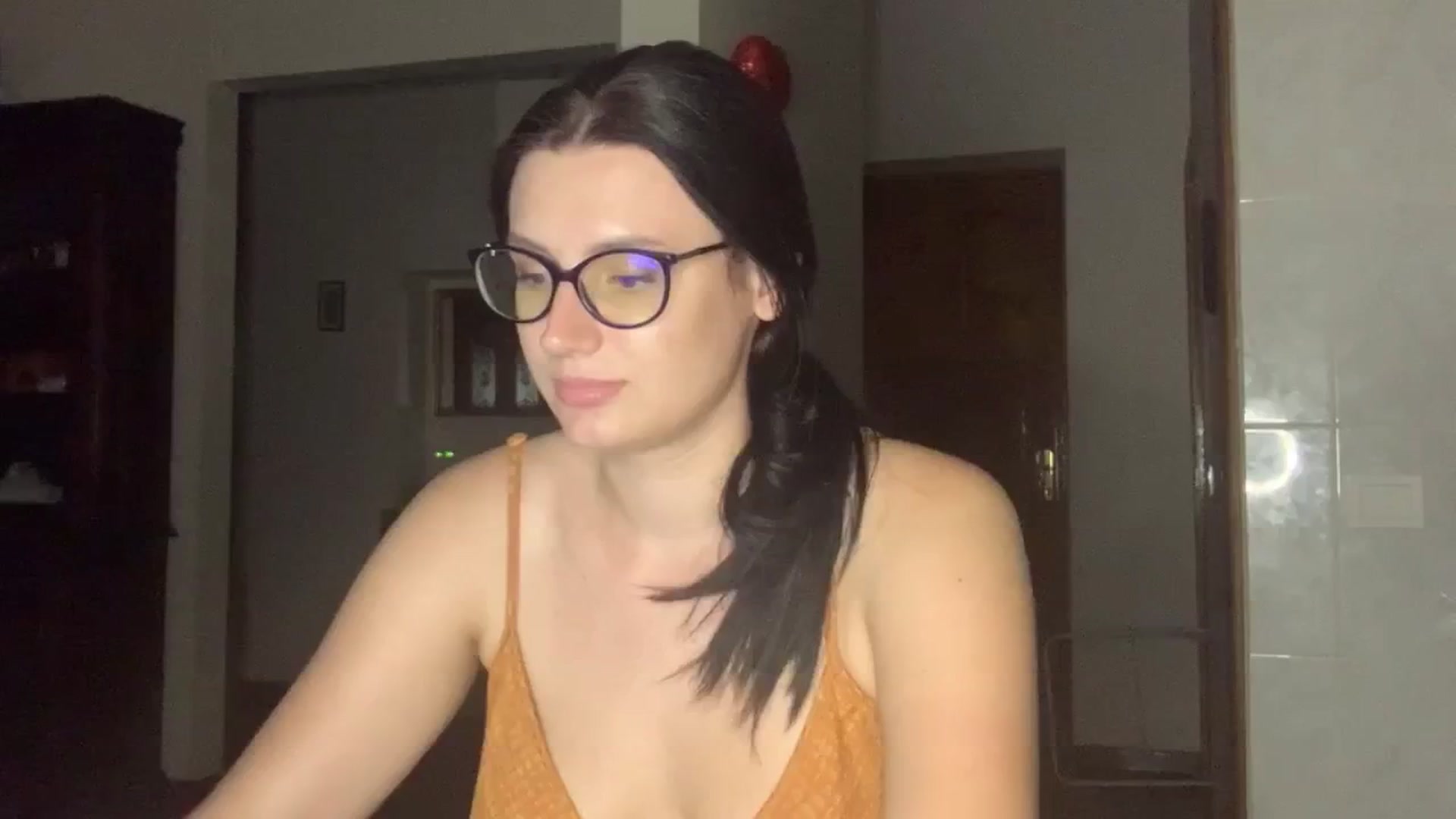 Gallery image thumbnail from PotatoChipss's myfreecams stream on, 08/15/2024, 22:20 image 9 of 20