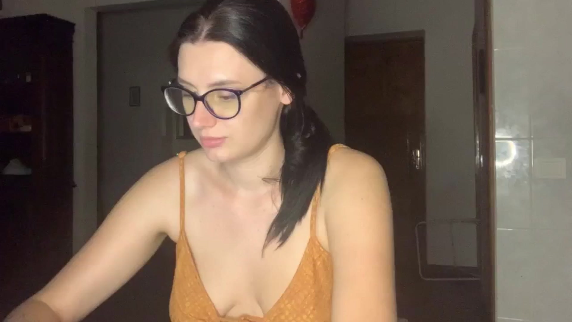 Gallery image thumbnail from PotatoChipss's myfreecams stream on, 08/15/2024, 22:20 image 1 of 20