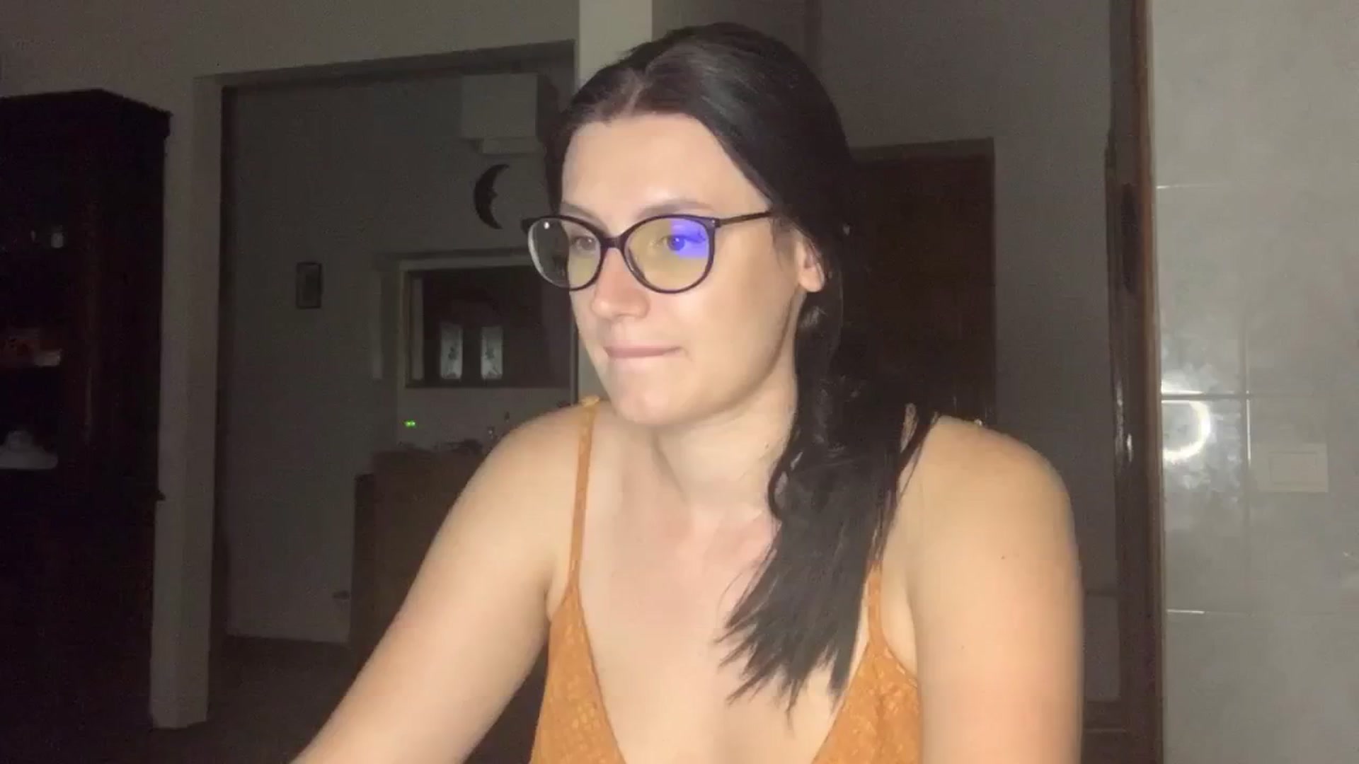 Gallery image thumbnail from PotatoChipss's myfreecams stream on, 08/15/2024, 22:20 image 14 of 20